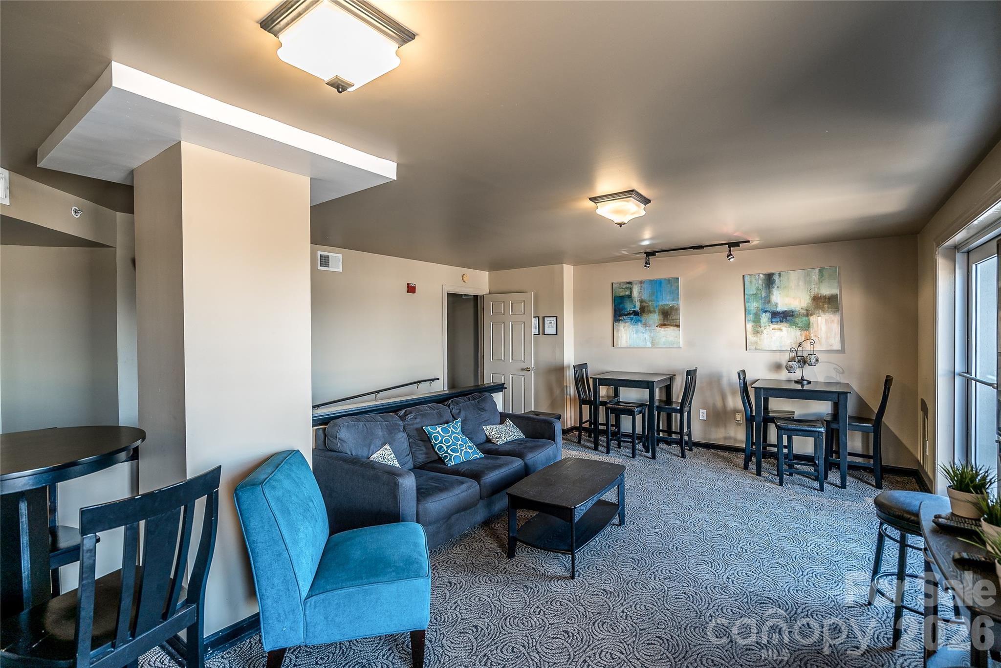 718 W Trade Street 605 Property Photo 25