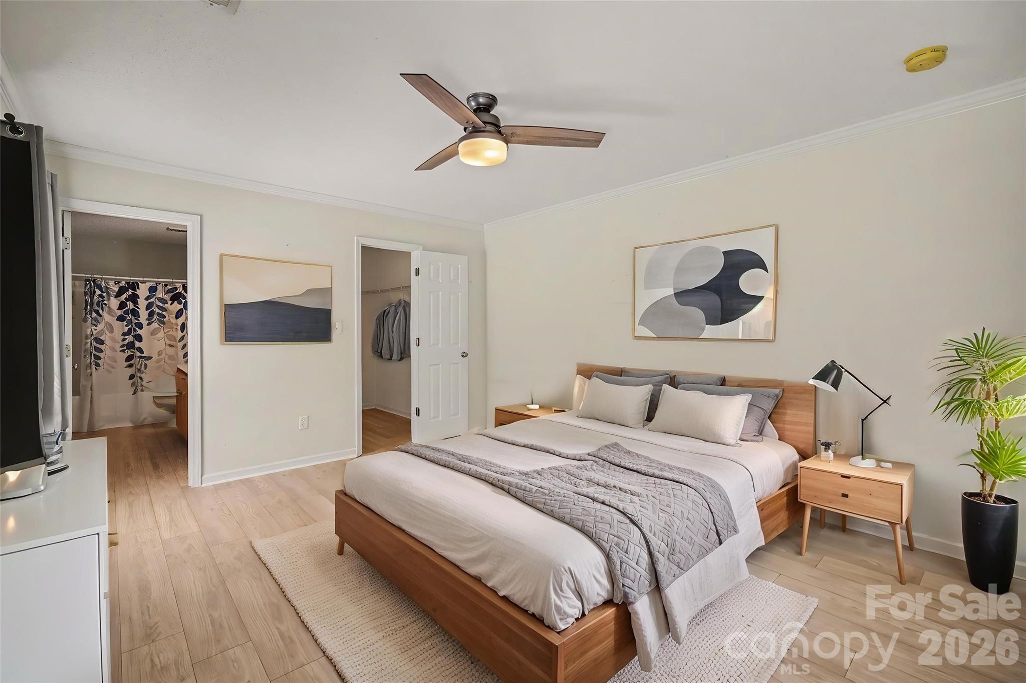 304 Llewellyn Street Property Photo 5