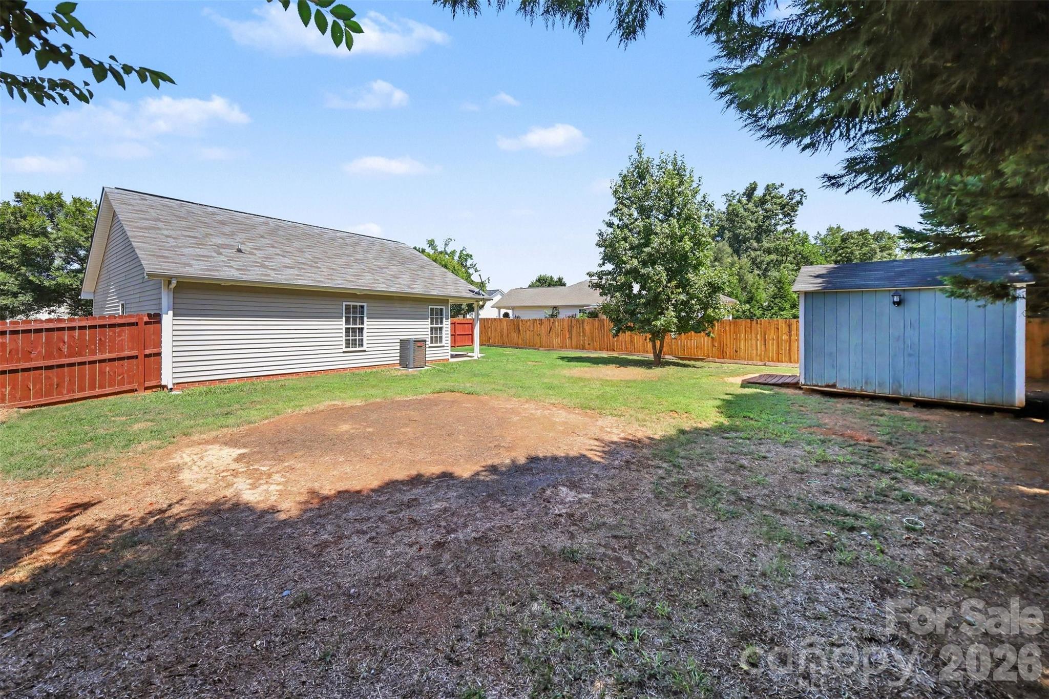 304 Llewellyn Street Property Photo 46