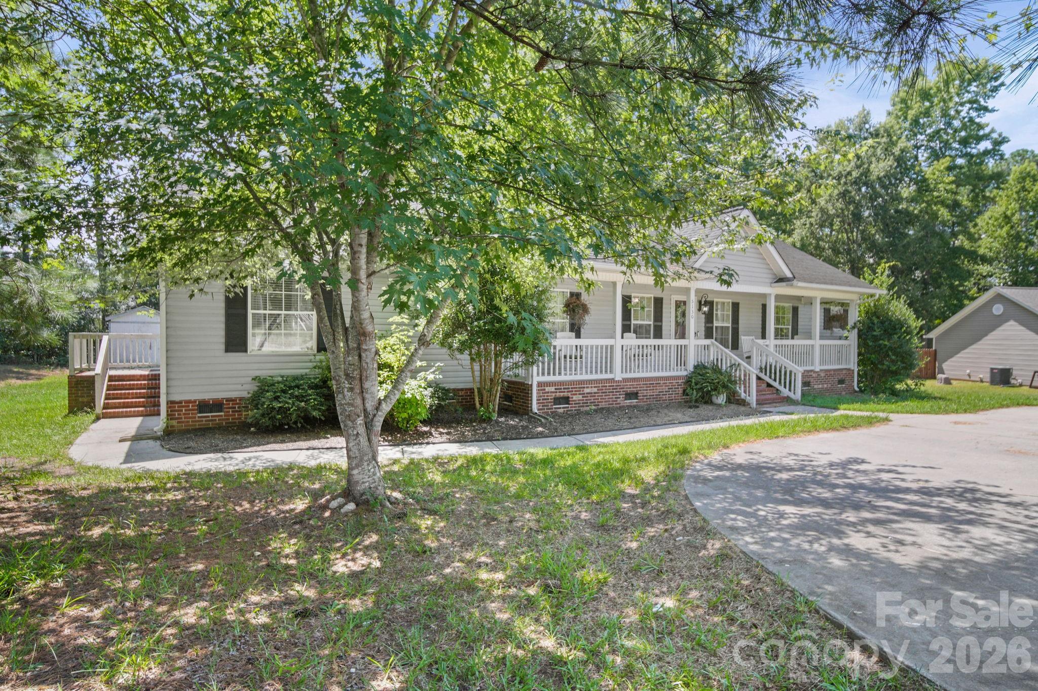 5130 Sedgefield Drive Property Photo 2