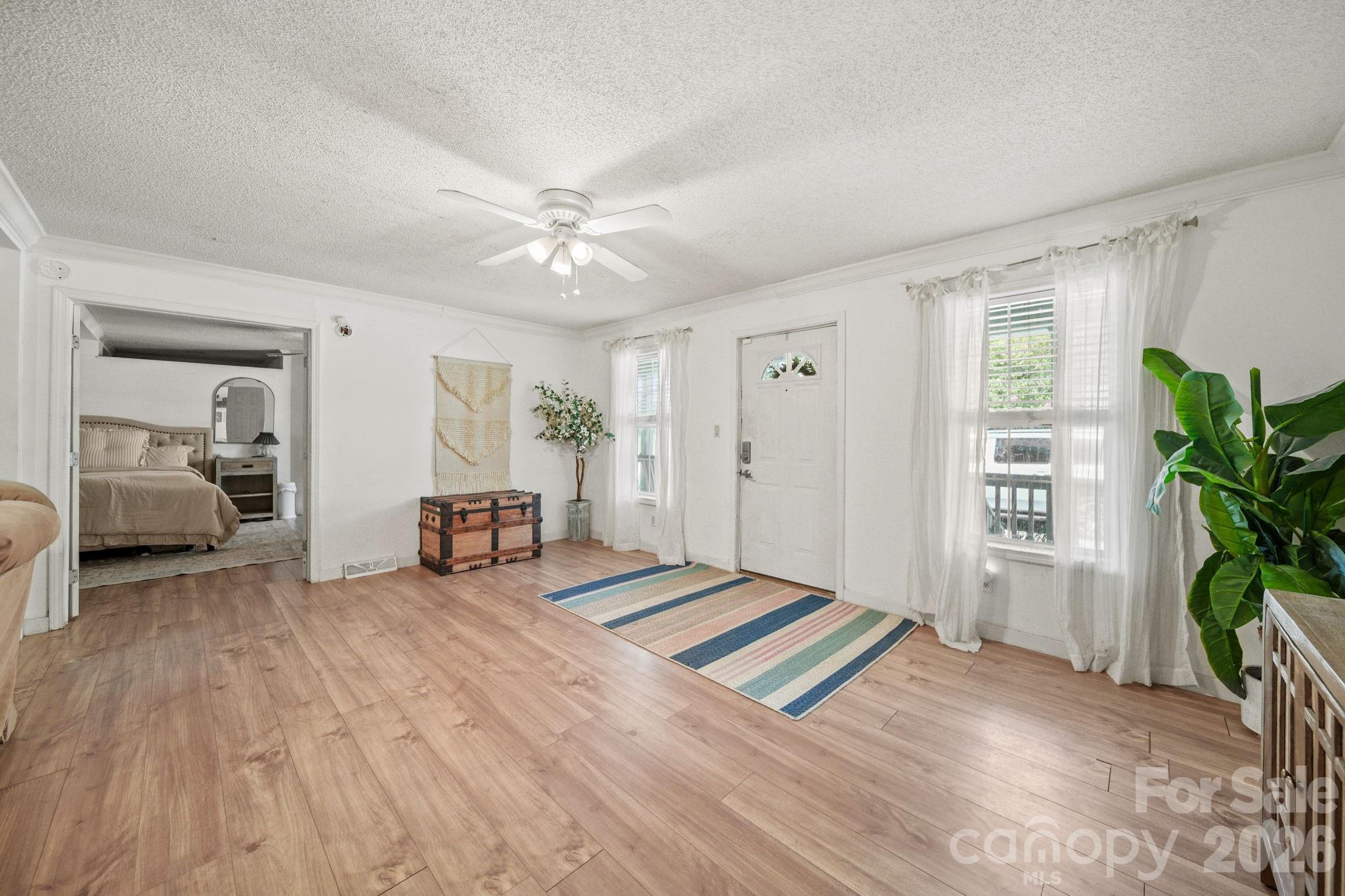 5130 Sedgefield Drive Property Photo 6