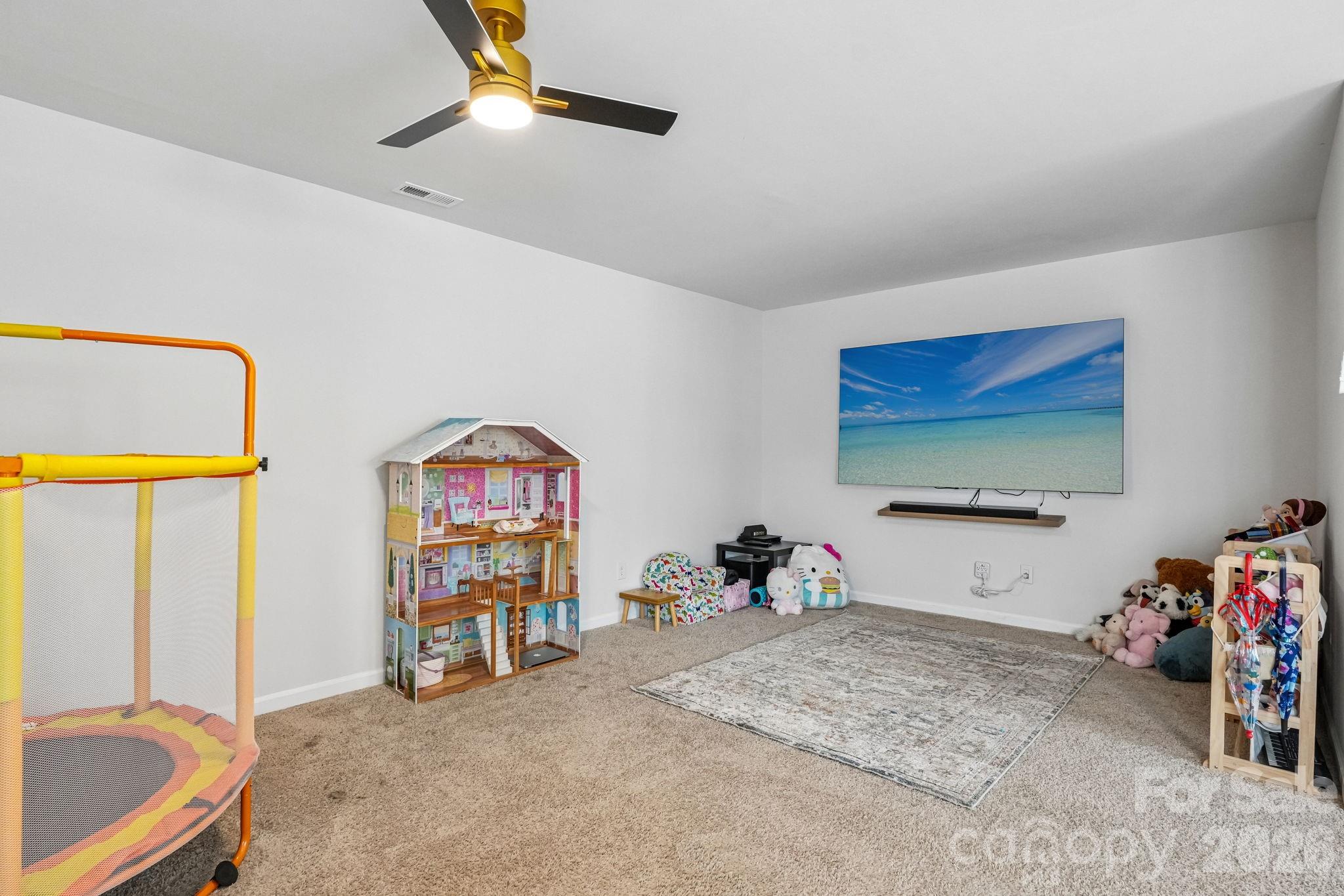 1093 Thoroughbred Drive Property Photo 31