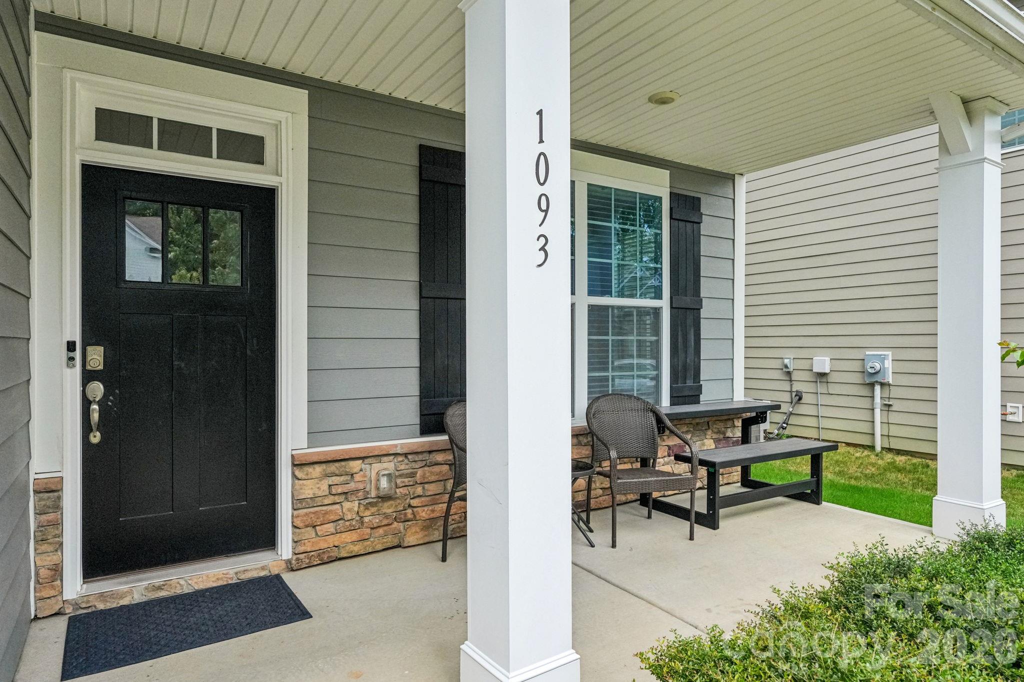 1093 Thoroughbred Drive Property Photo 34