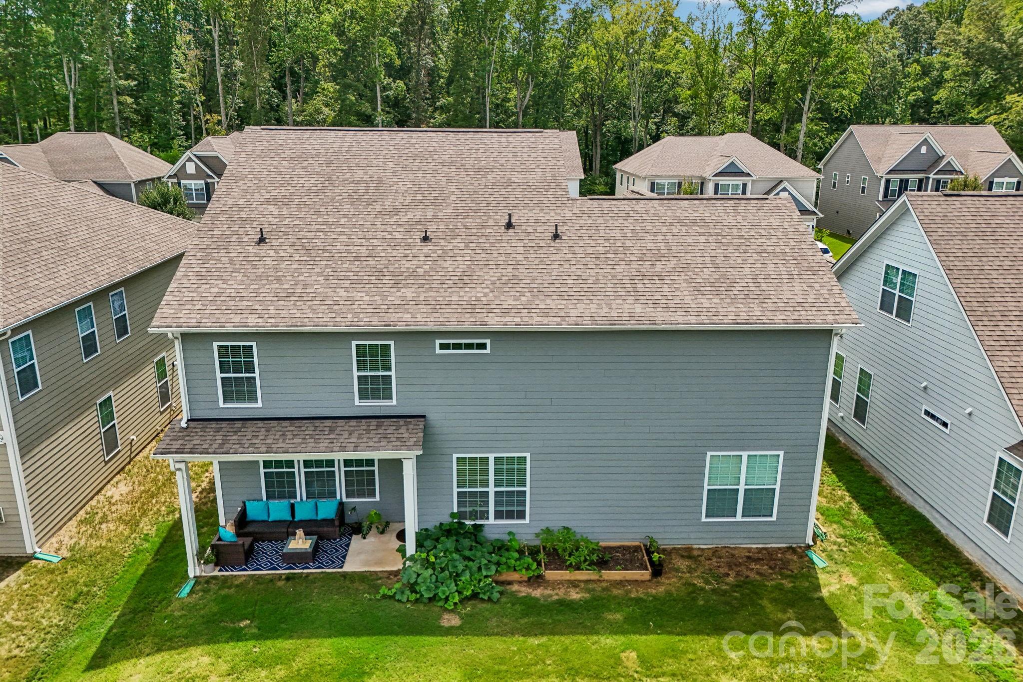 1093 Thoroughbred Drive Property Photo 35