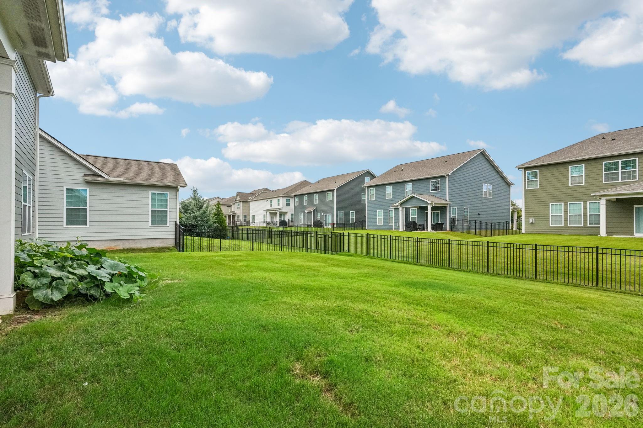 1093 Thoroughbred Drive Property Photo 39
