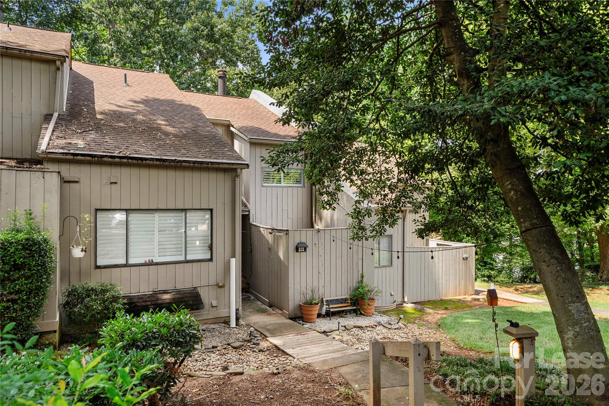 222 Riverview Terrace Property Photo 3