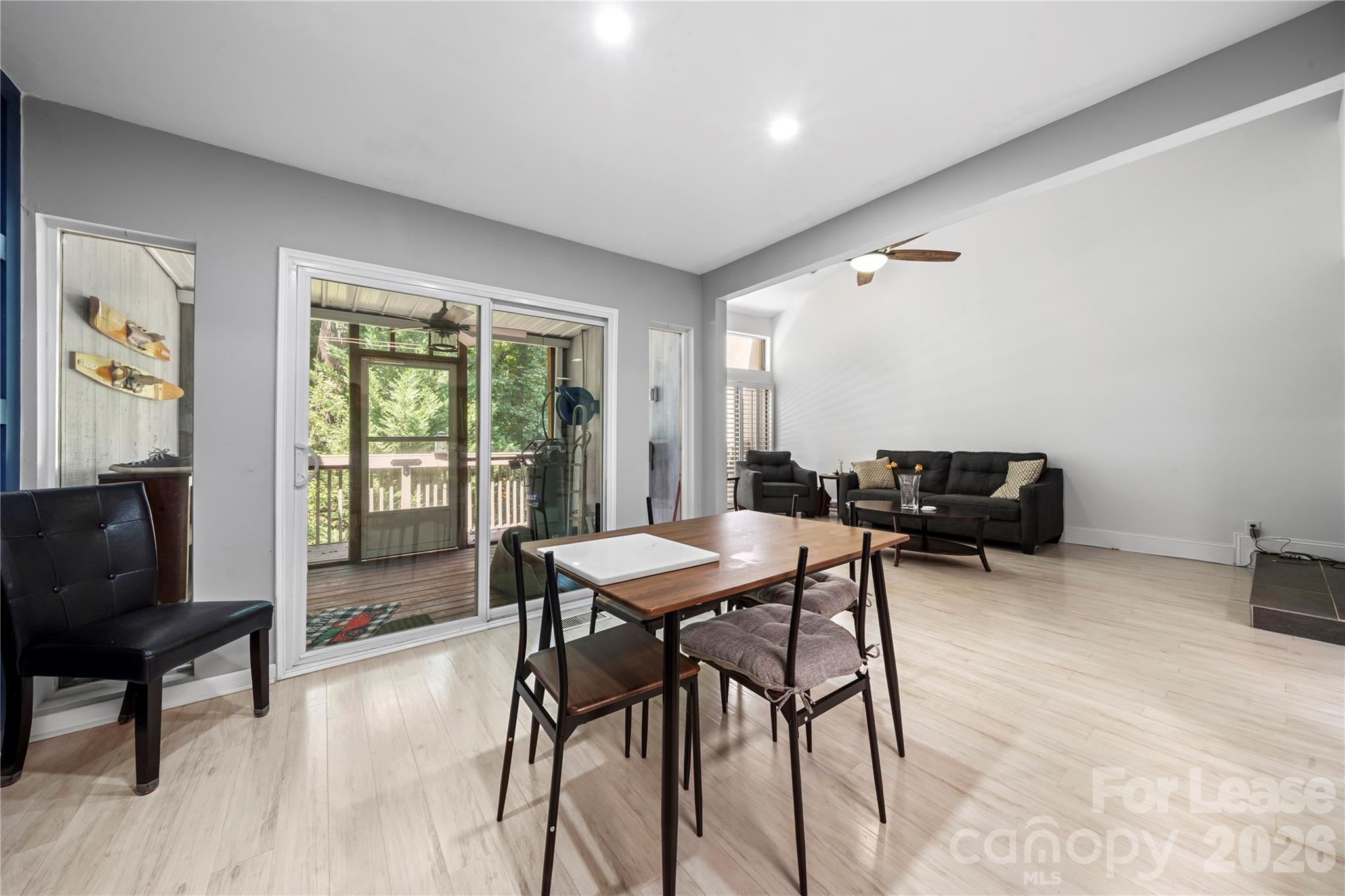 222 Riverview Terrace Property Photo 16