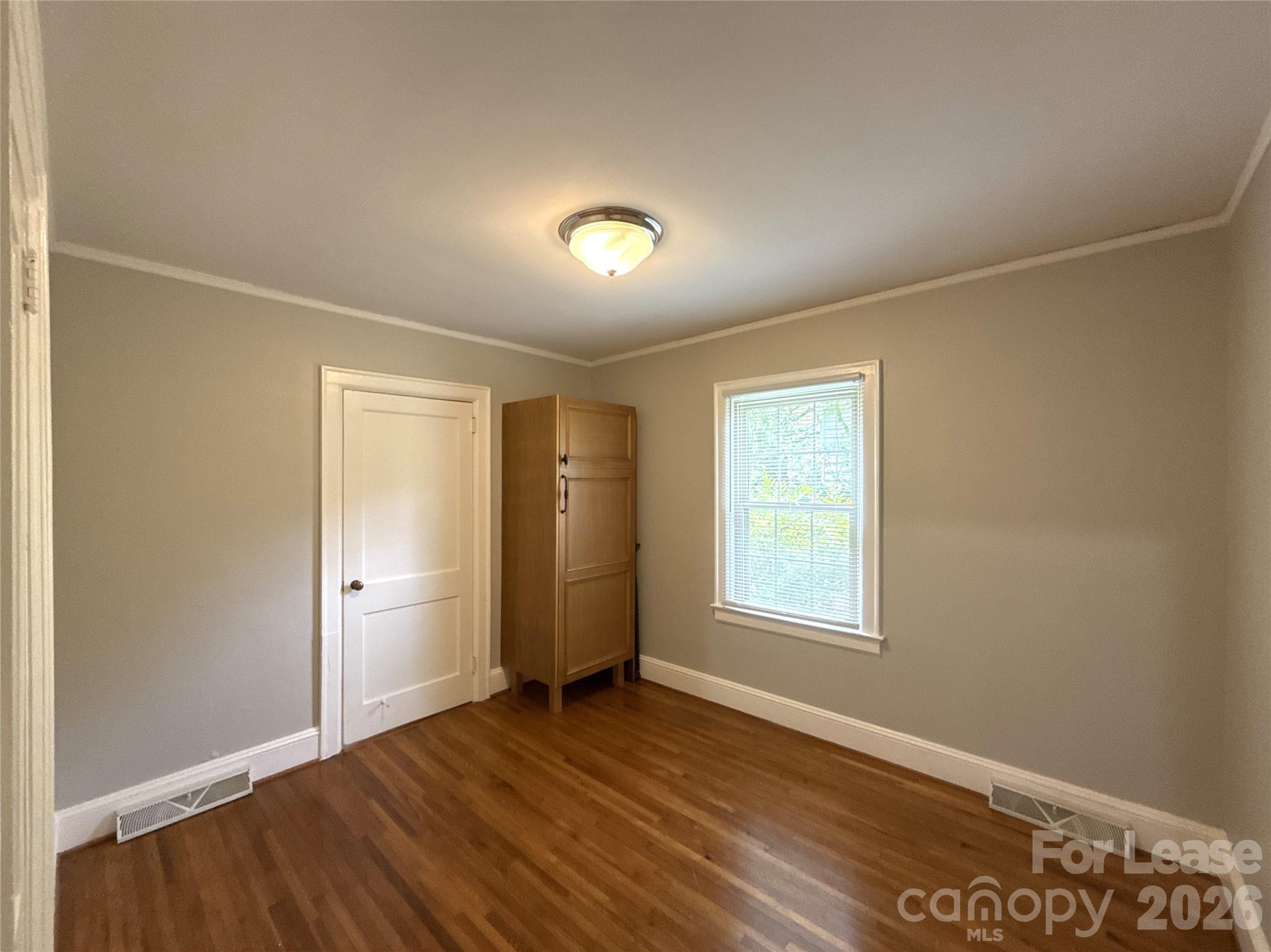 4908 Elder Avenue Property Photo 11