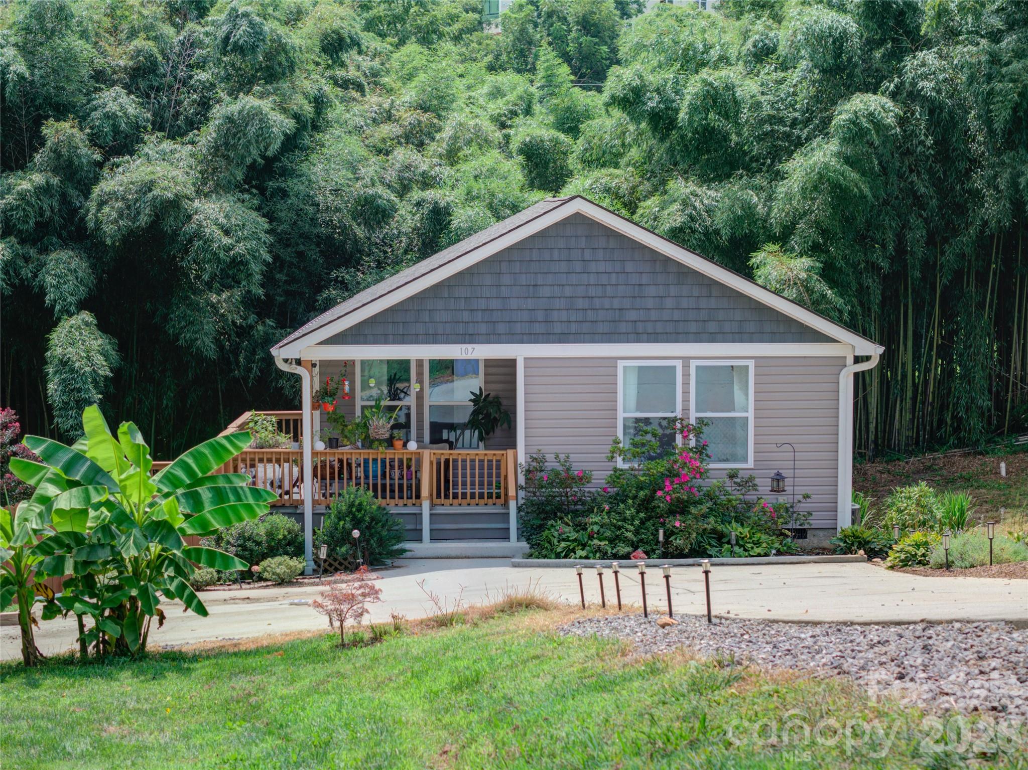 107 Forest Street Property Photo 1