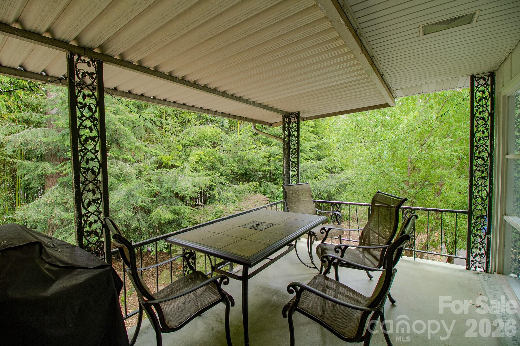 36 Clarendon Road Property Photo 4