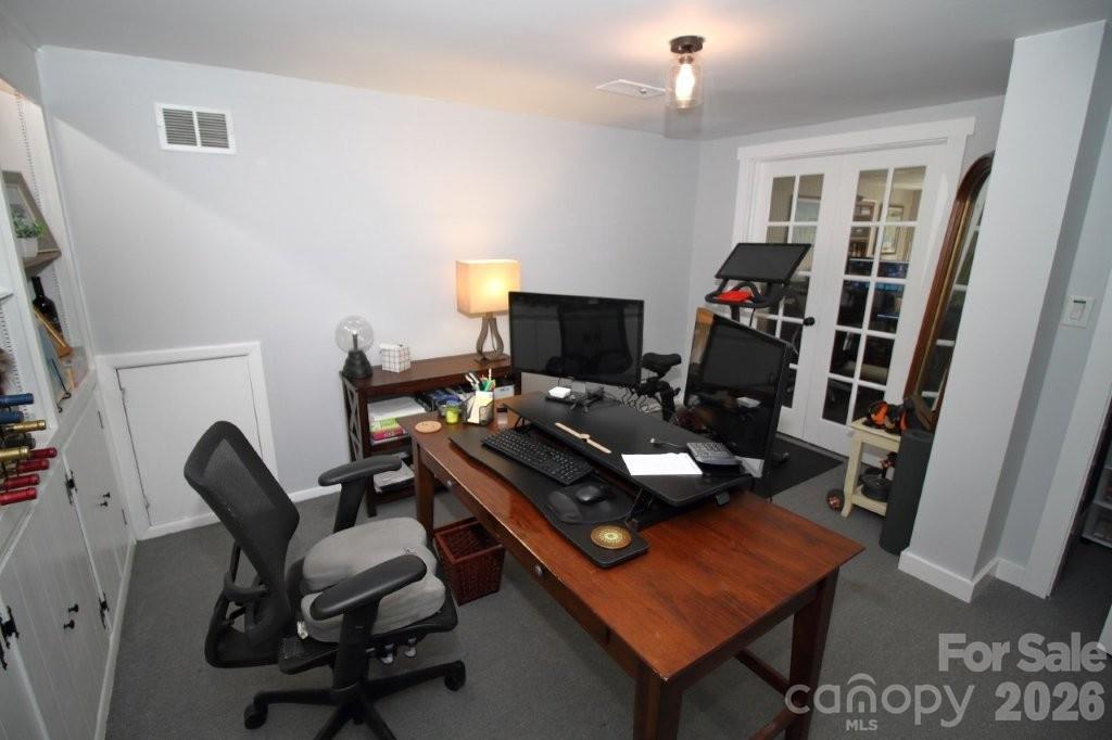 36 Clarendon Road Property Photo 43