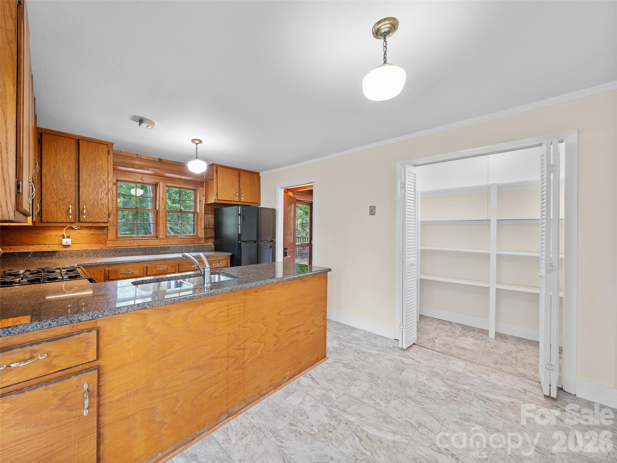 270 Dana Road Property Photo 5