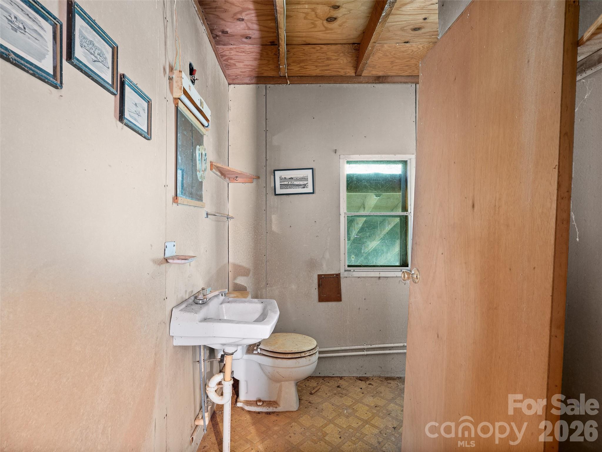 270 Dana Road Property Photo 31