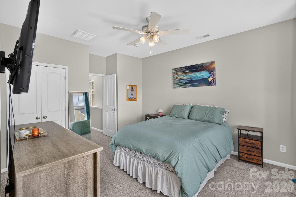 1308 Rising Oak Drive Property Photo 18