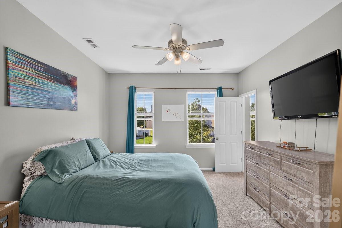 1308 Rising Oak Drive Property Photo 19