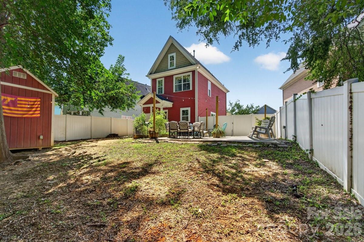 1308 Rising Oak Drive Property Photo 25