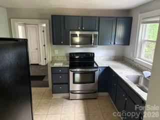 826 W Davidson Avenue Property Photo 4