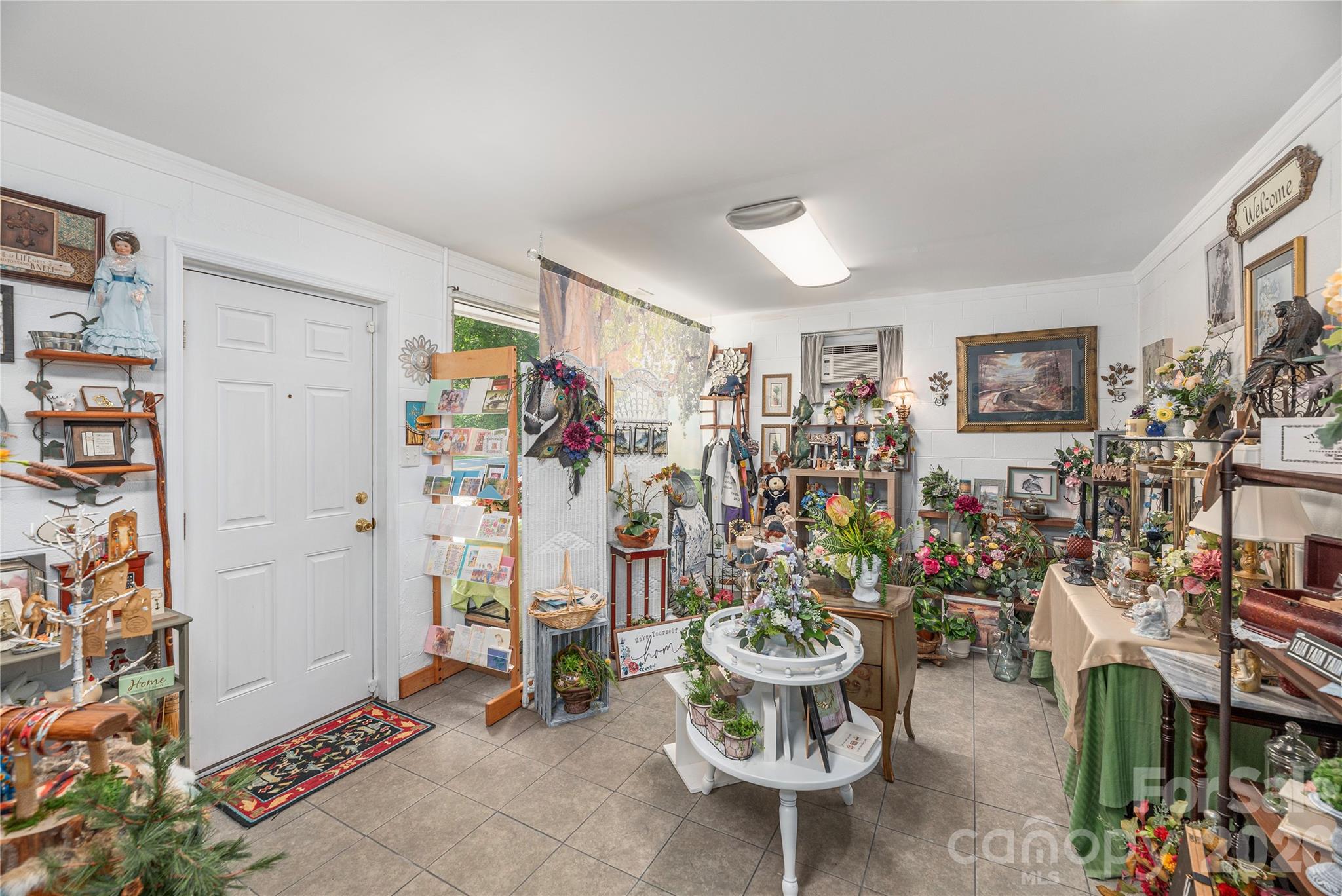 702 Love Joy Road Property Photo 5