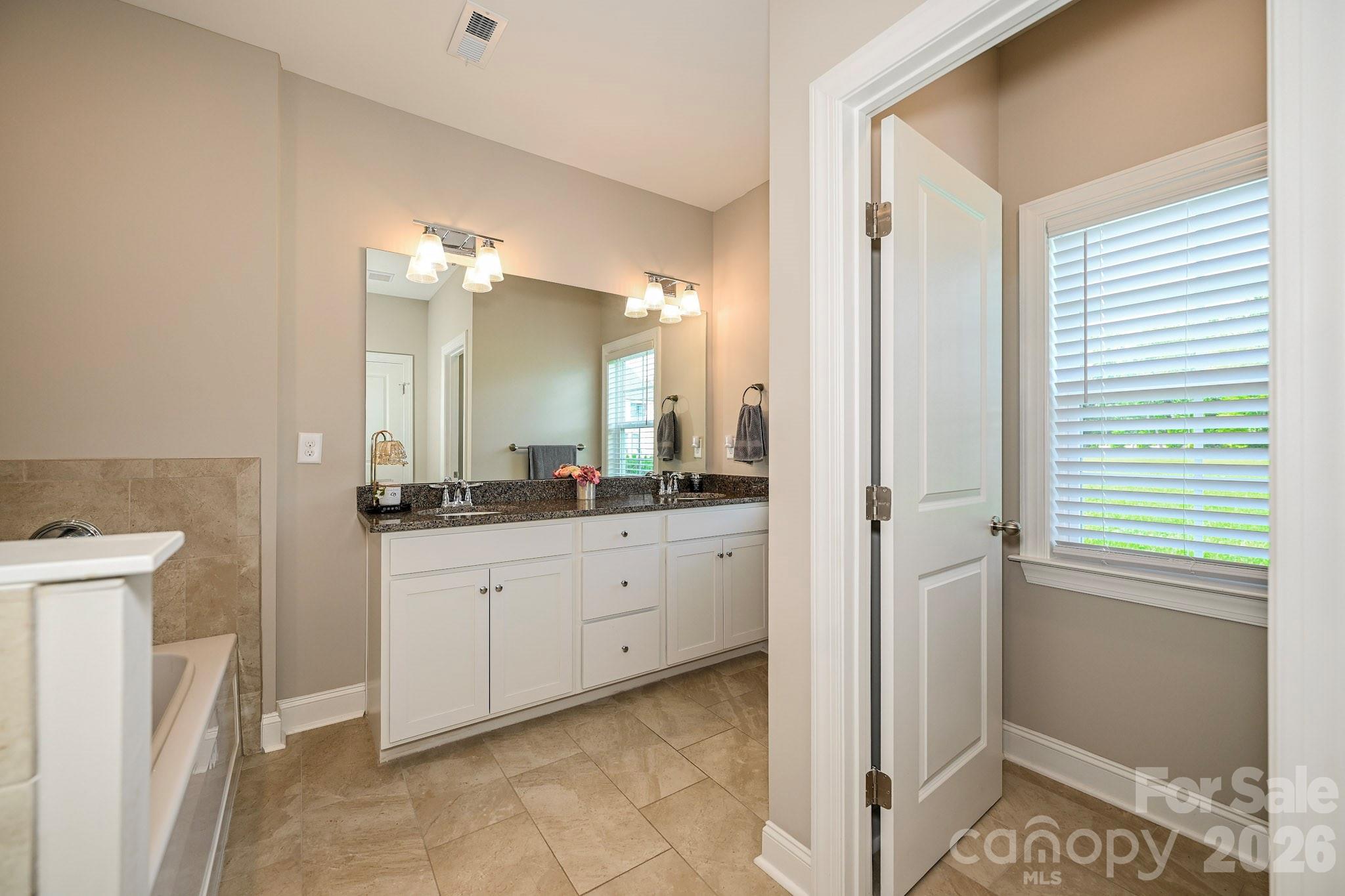 3013 Isle Lane Property Photo 29
