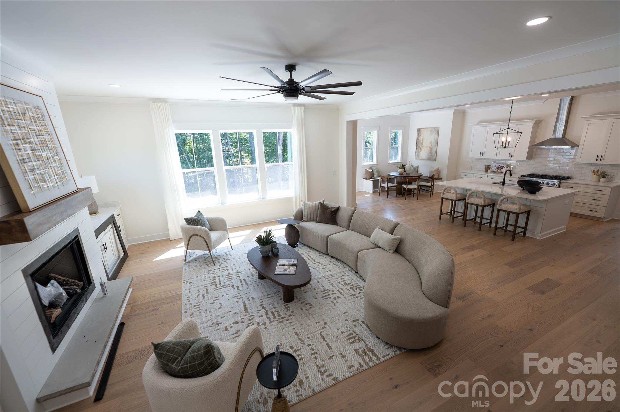 320 Laurel Crest Drive Property Photo 16