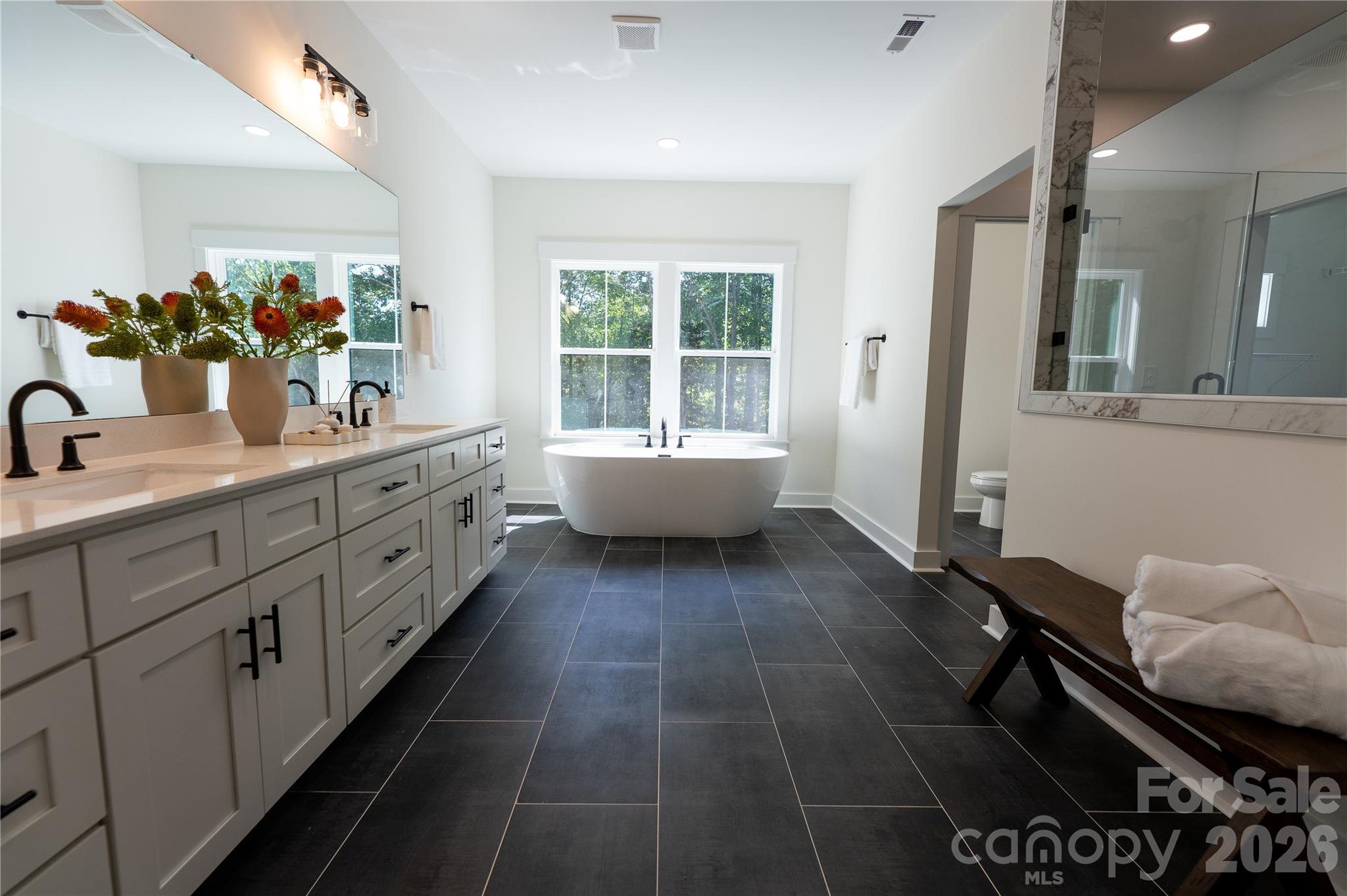 320 Laurel Crest Drive Property Photo 28
