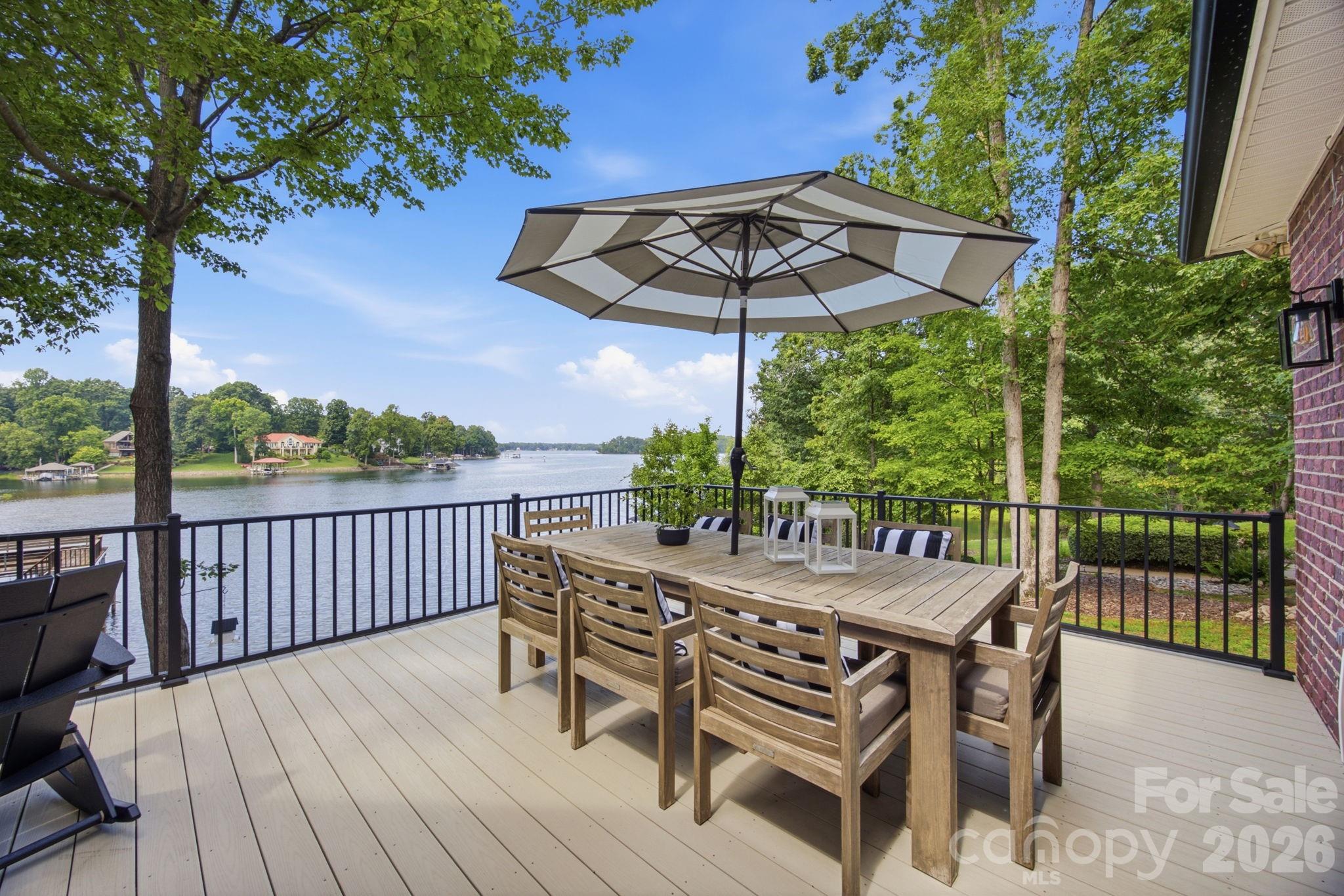 131 Long Cove Lane Property Photo 2