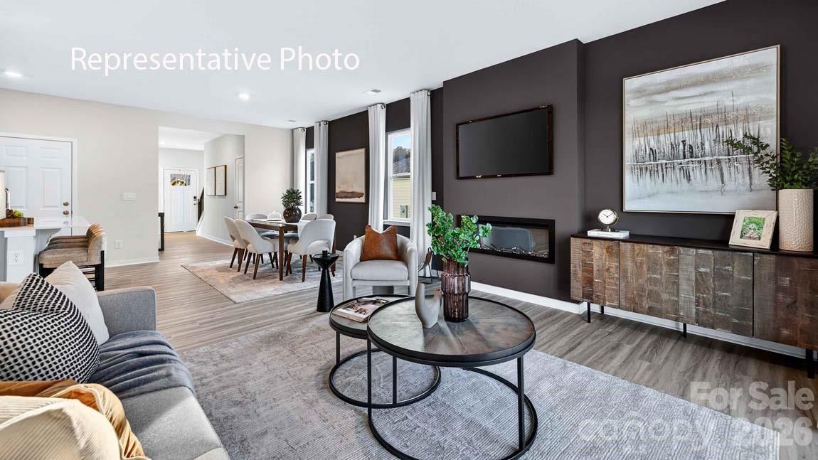 478 Dazzle Loop Property Photo 9