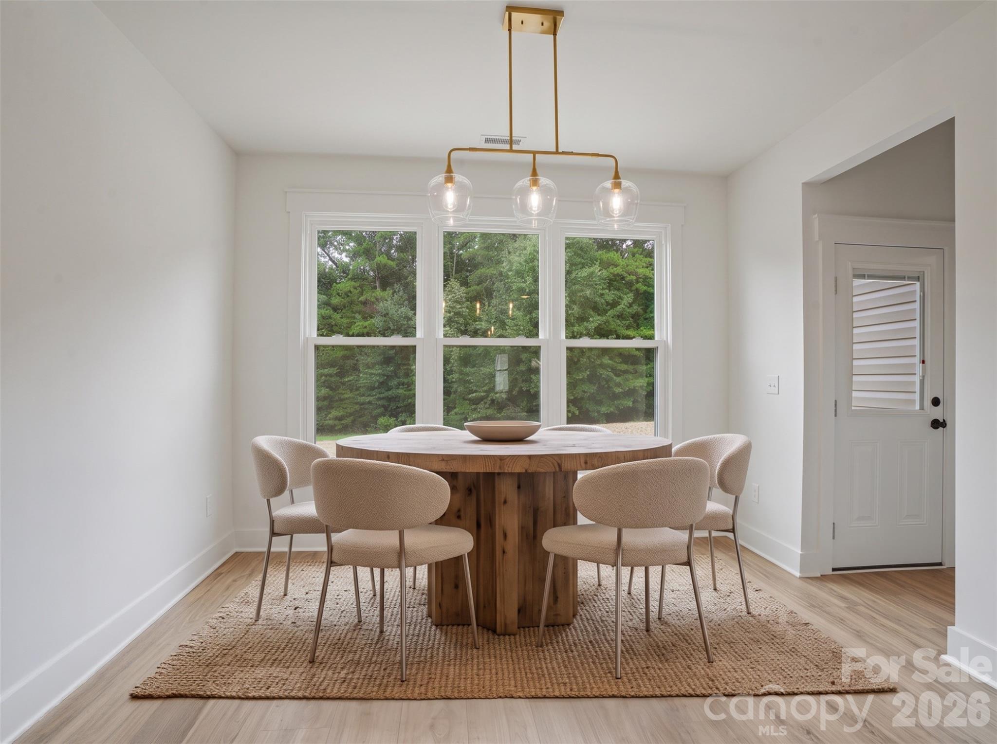 708 Meadowood Street Property Photo 7