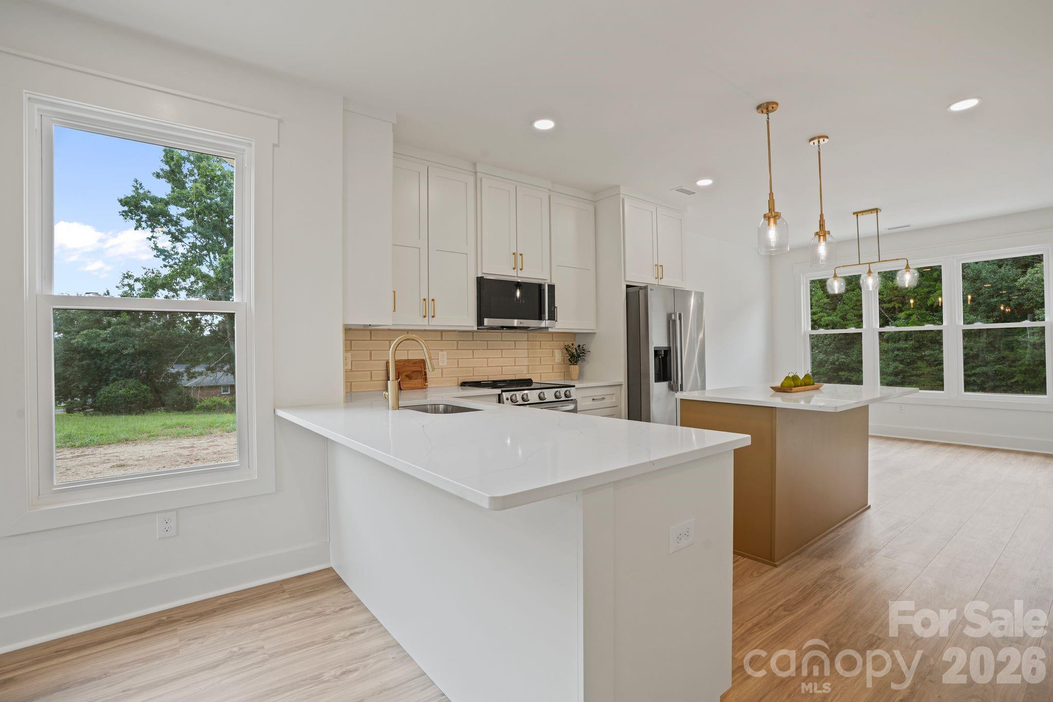 708 Meadowood Street Property Photo 17