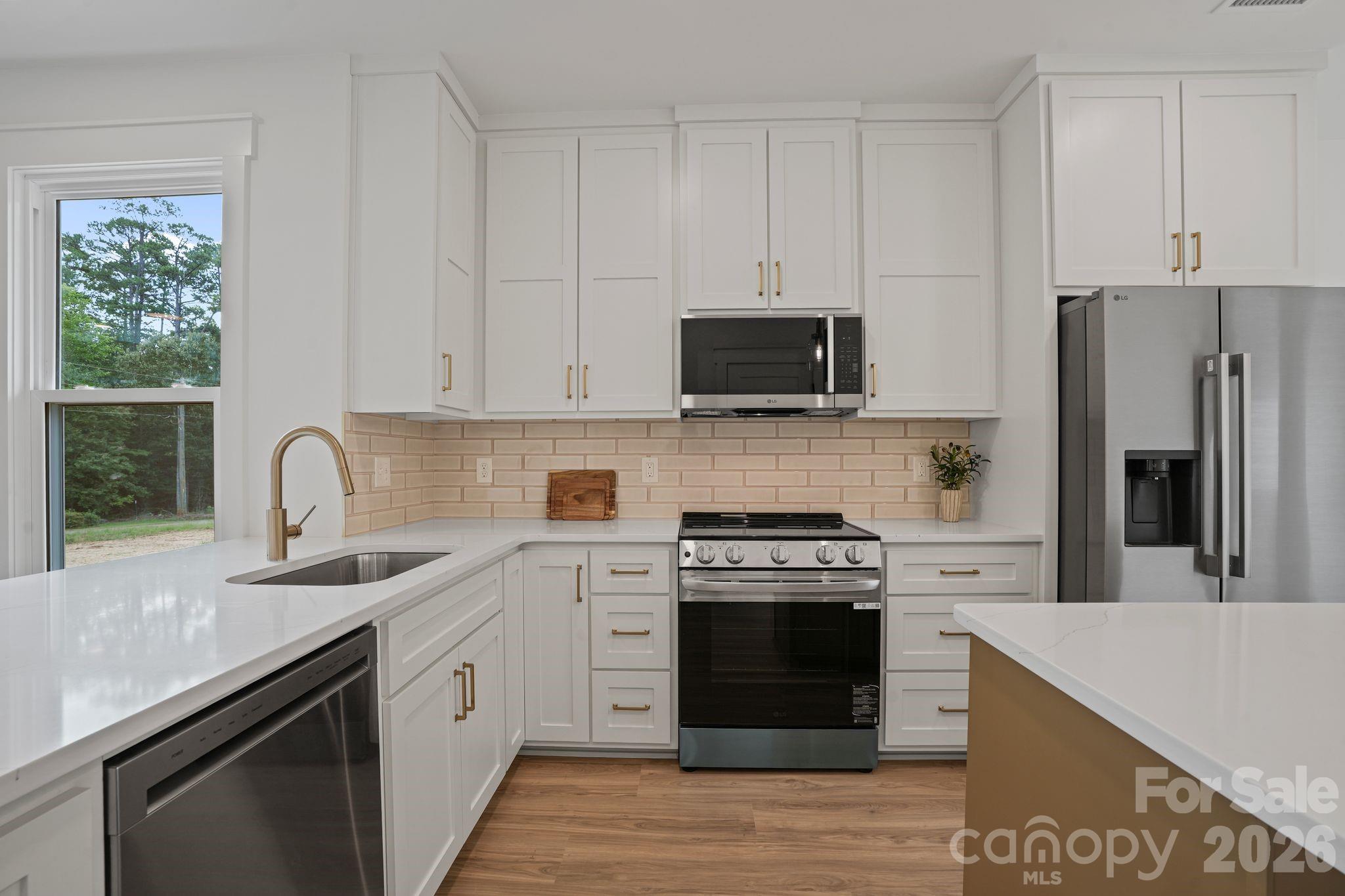708 Meadowood Street Property Photo 18