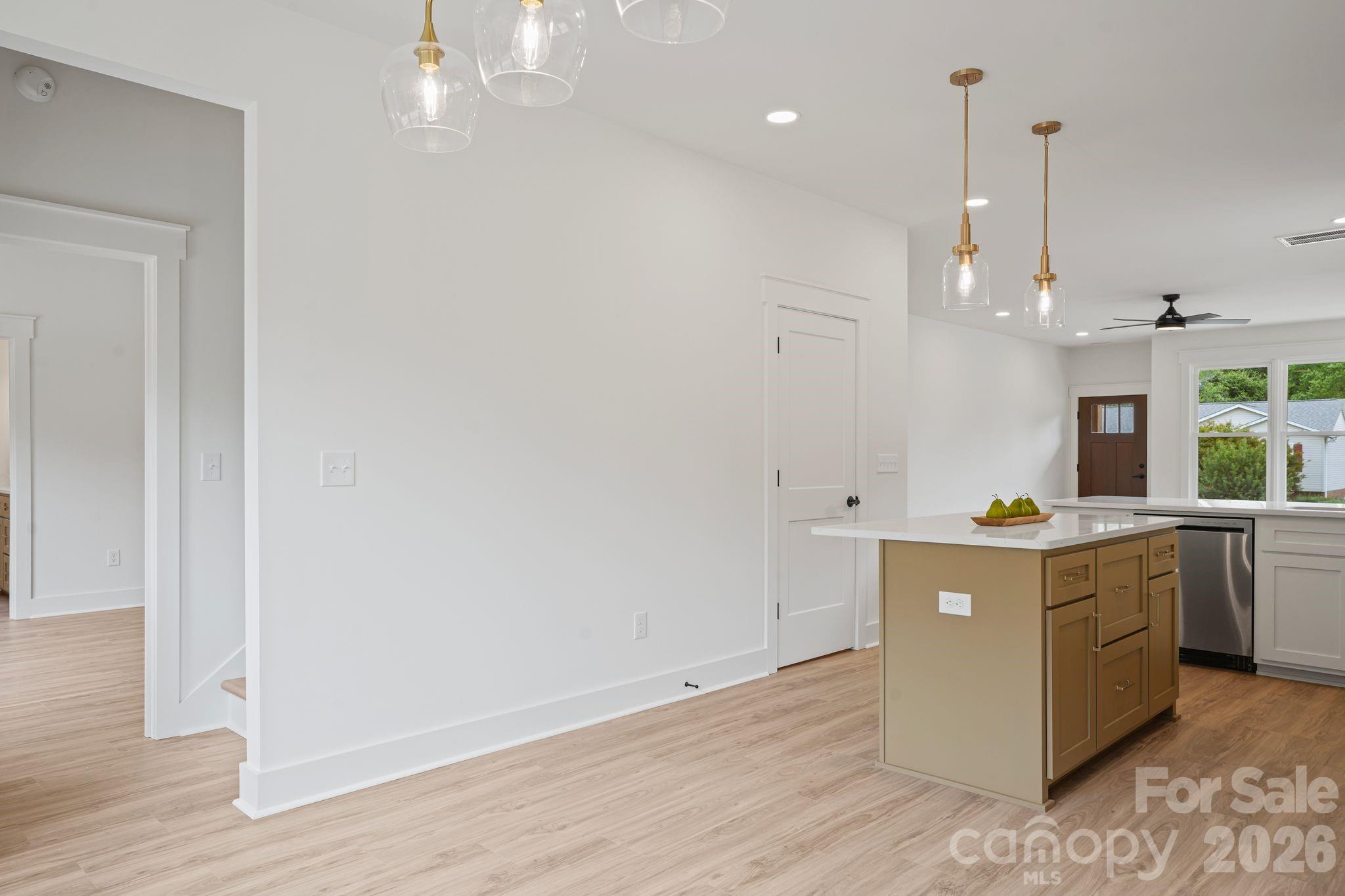 708 Meadowood Street Property Photo 22