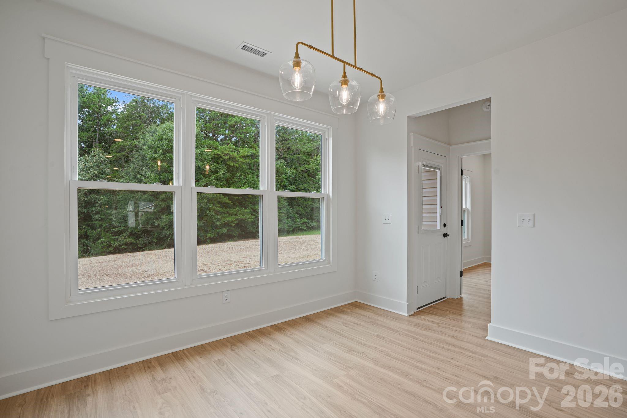 708 Meadowood Street Property Photo 23