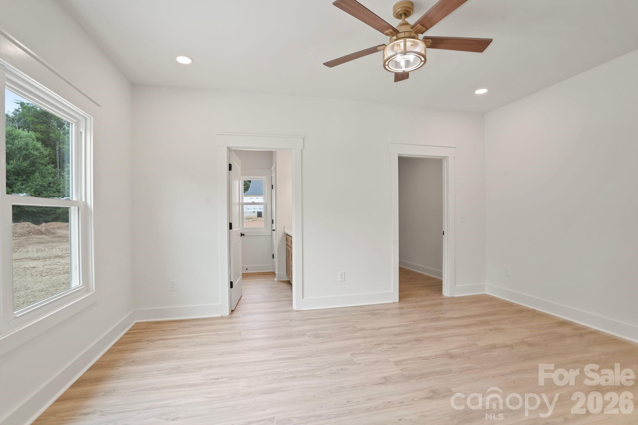 708 Meadowood Street Property Photo 27