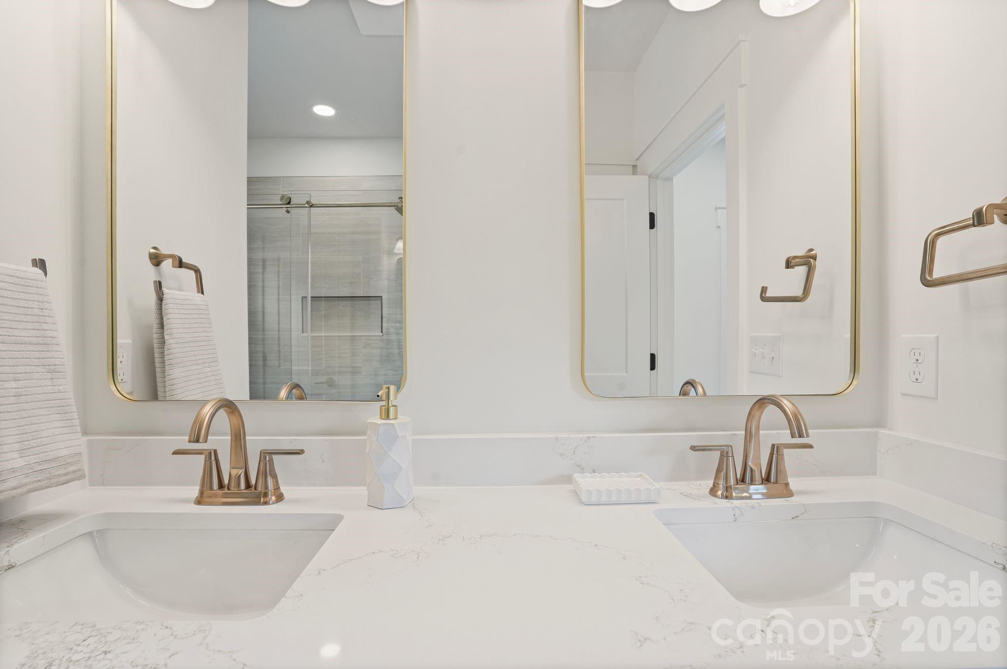 708 Meadowood Street Property Photo 32