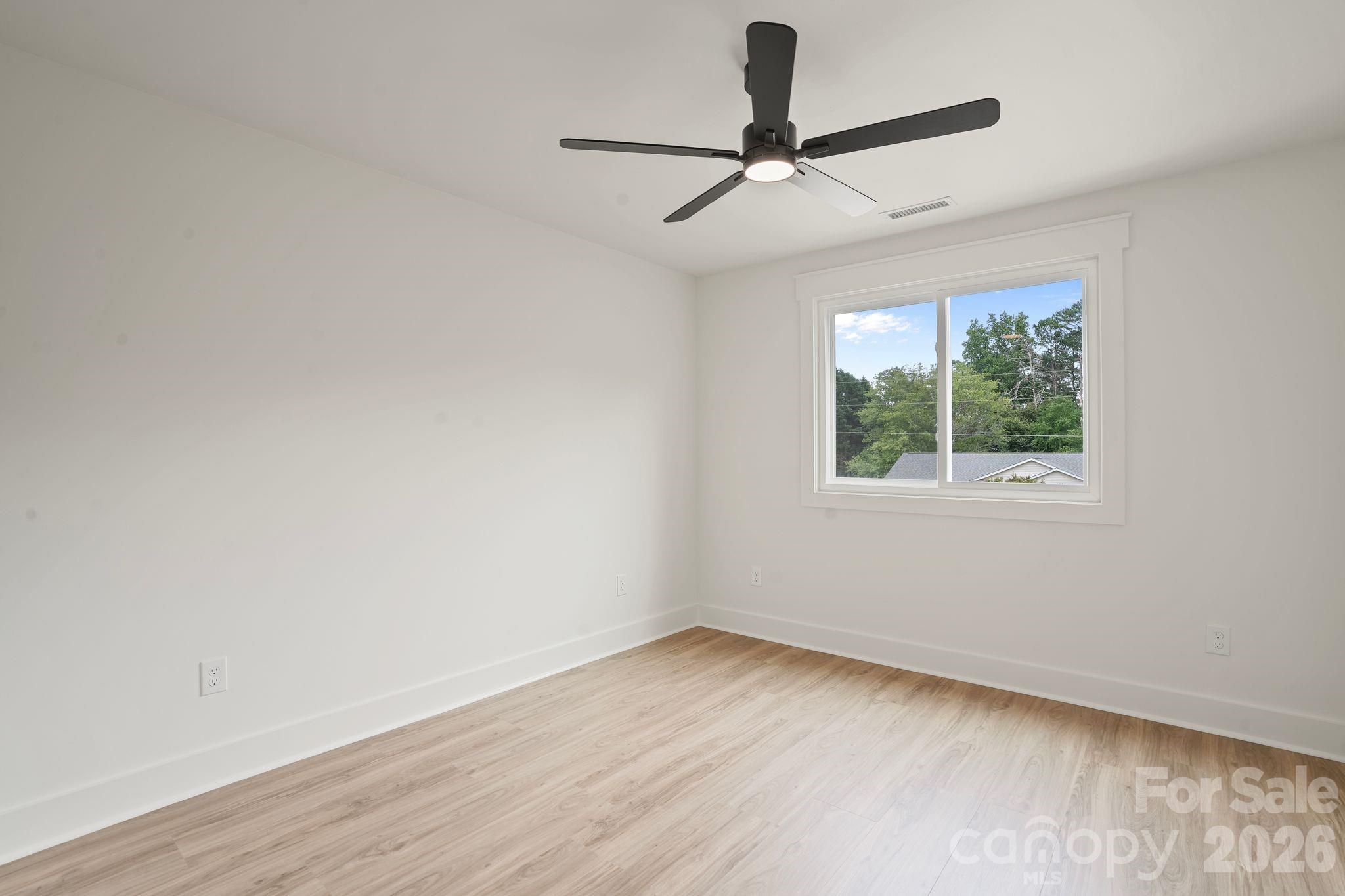 708 Meadowood Street Property Photo 38