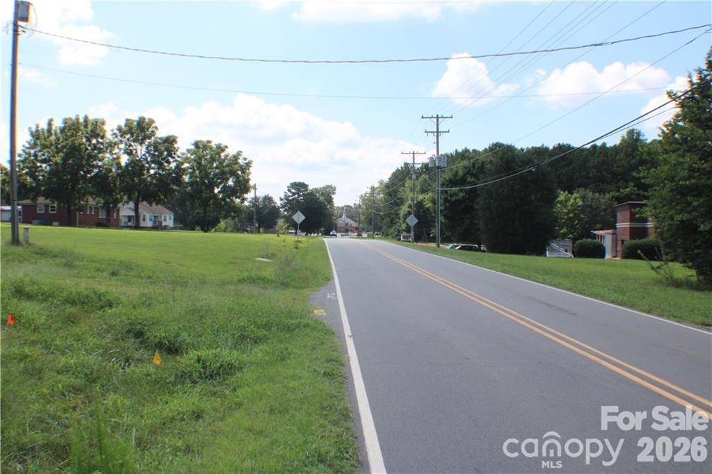 512 Pilot Knob Road Property Photo 4