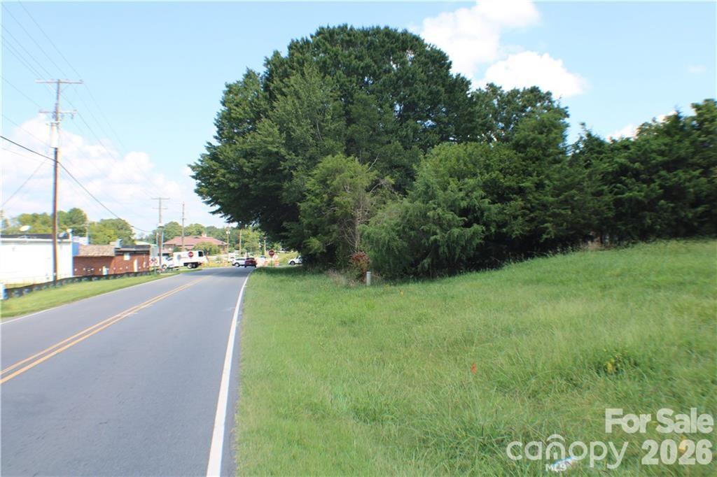 512 Pilot Knob Road Property Photo 5