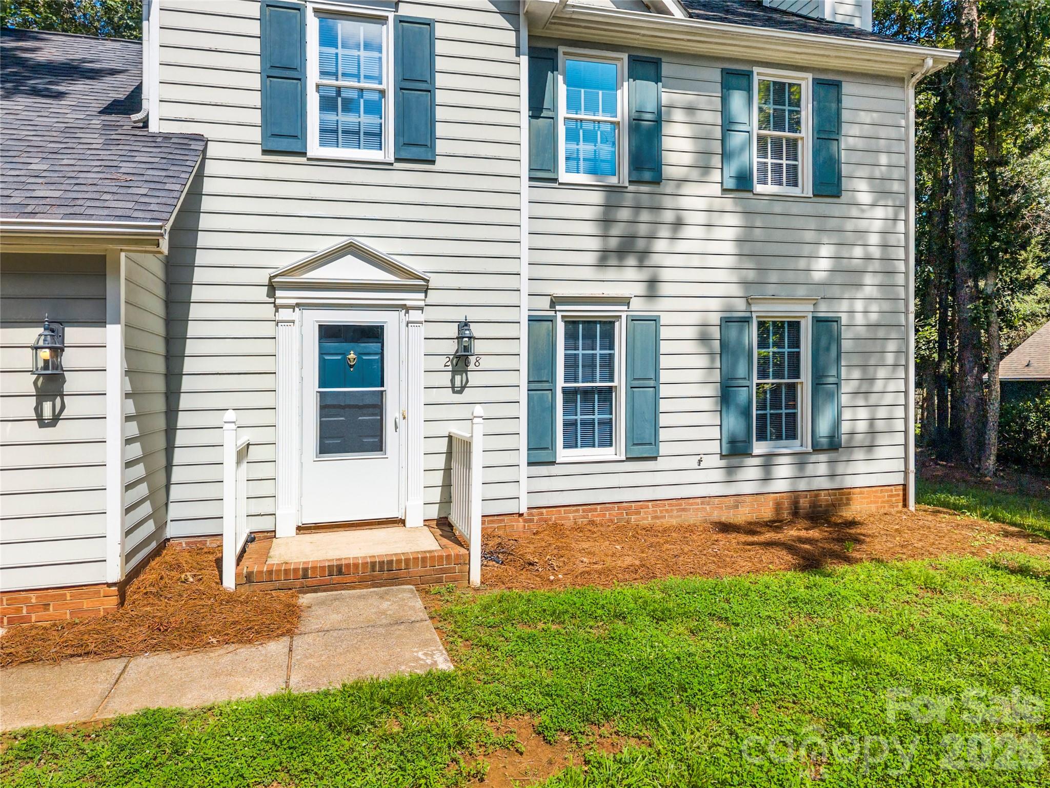 2708 Kirkholm Drive Property Photo 2
