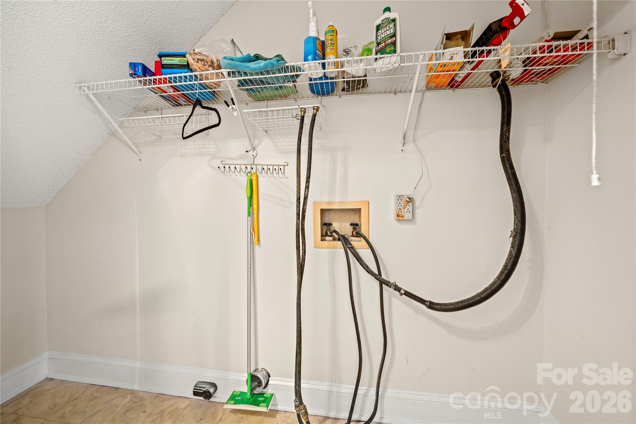 2708 Kirkholm Drive Property Photo 8