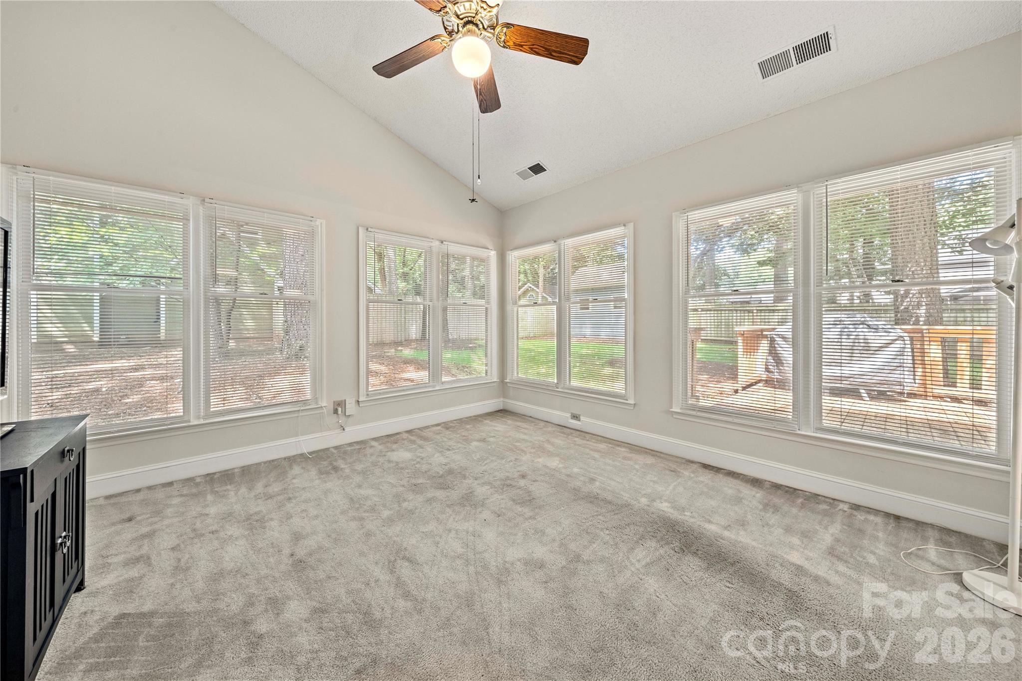 2708 Kirkholm Drive Property Photo 14