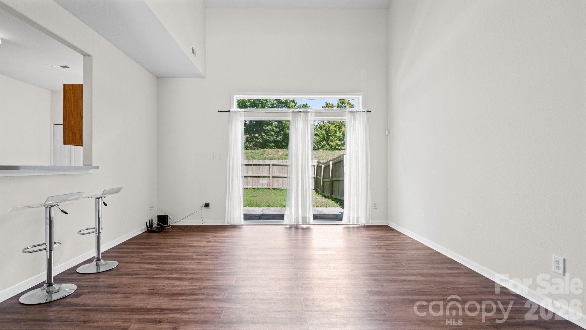 4313 Eaves Lane Property Photo 7