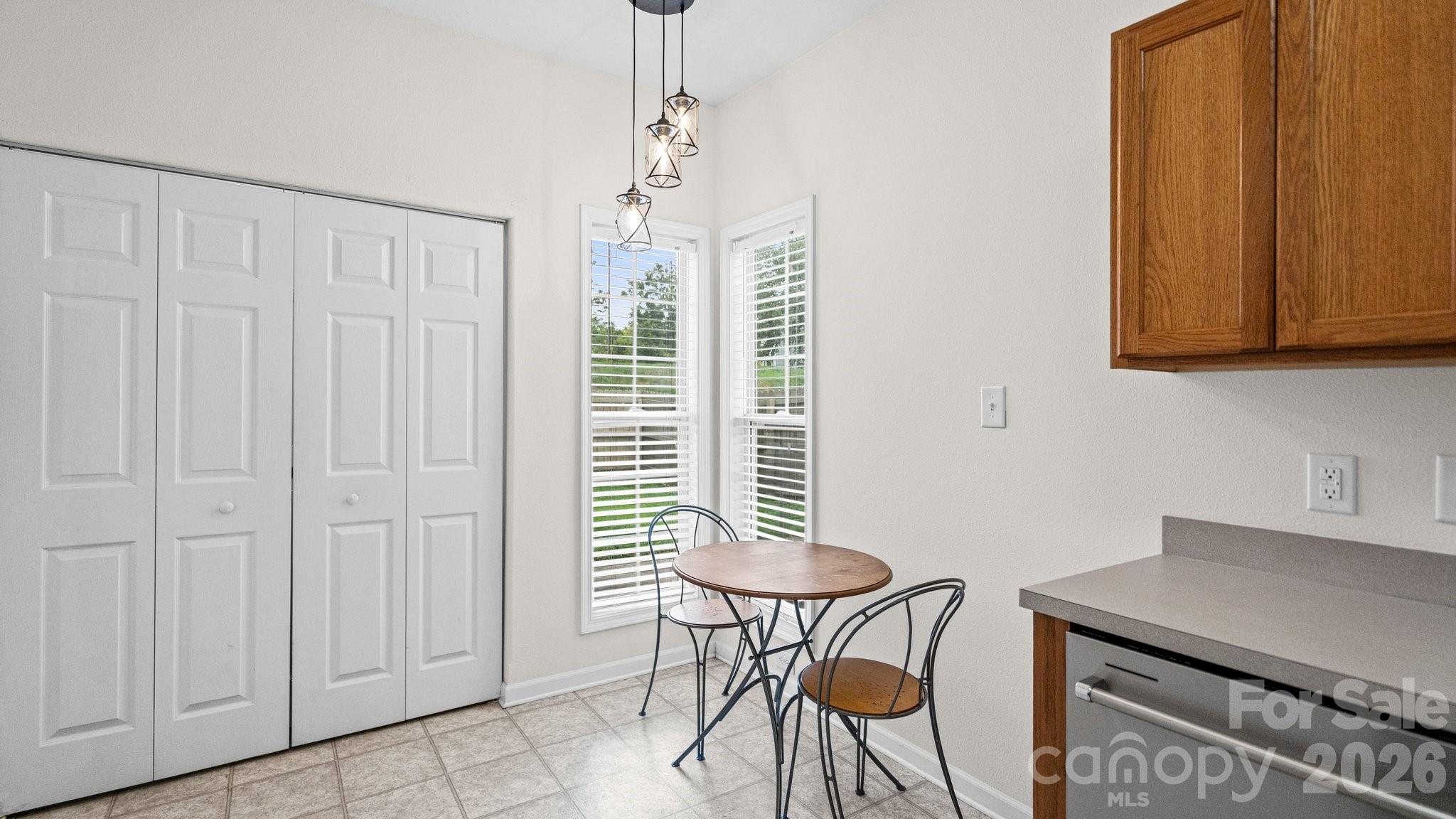 4313 Eaves Lane Property Photo 17