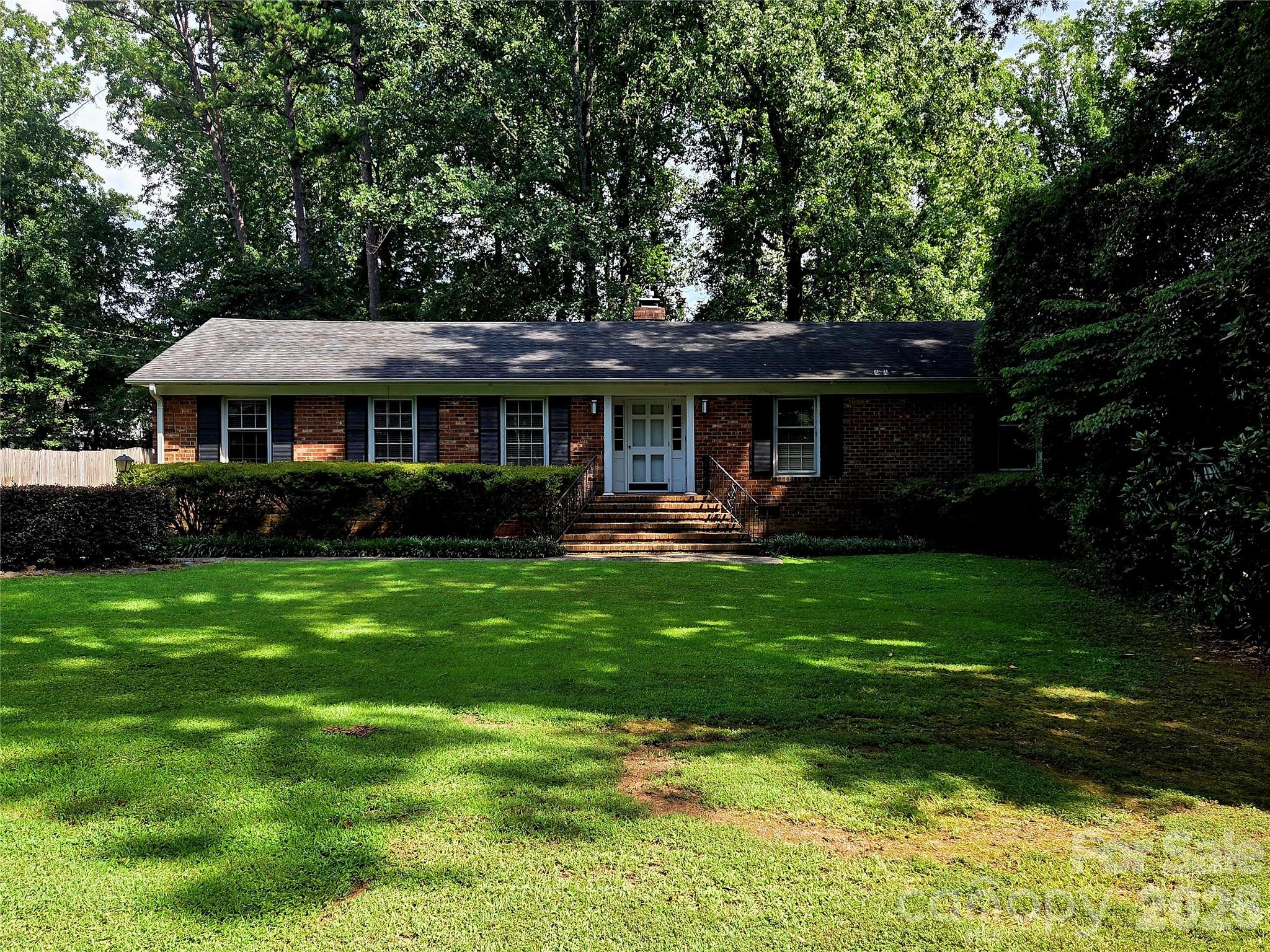 6123 Page Court Property Photo 1