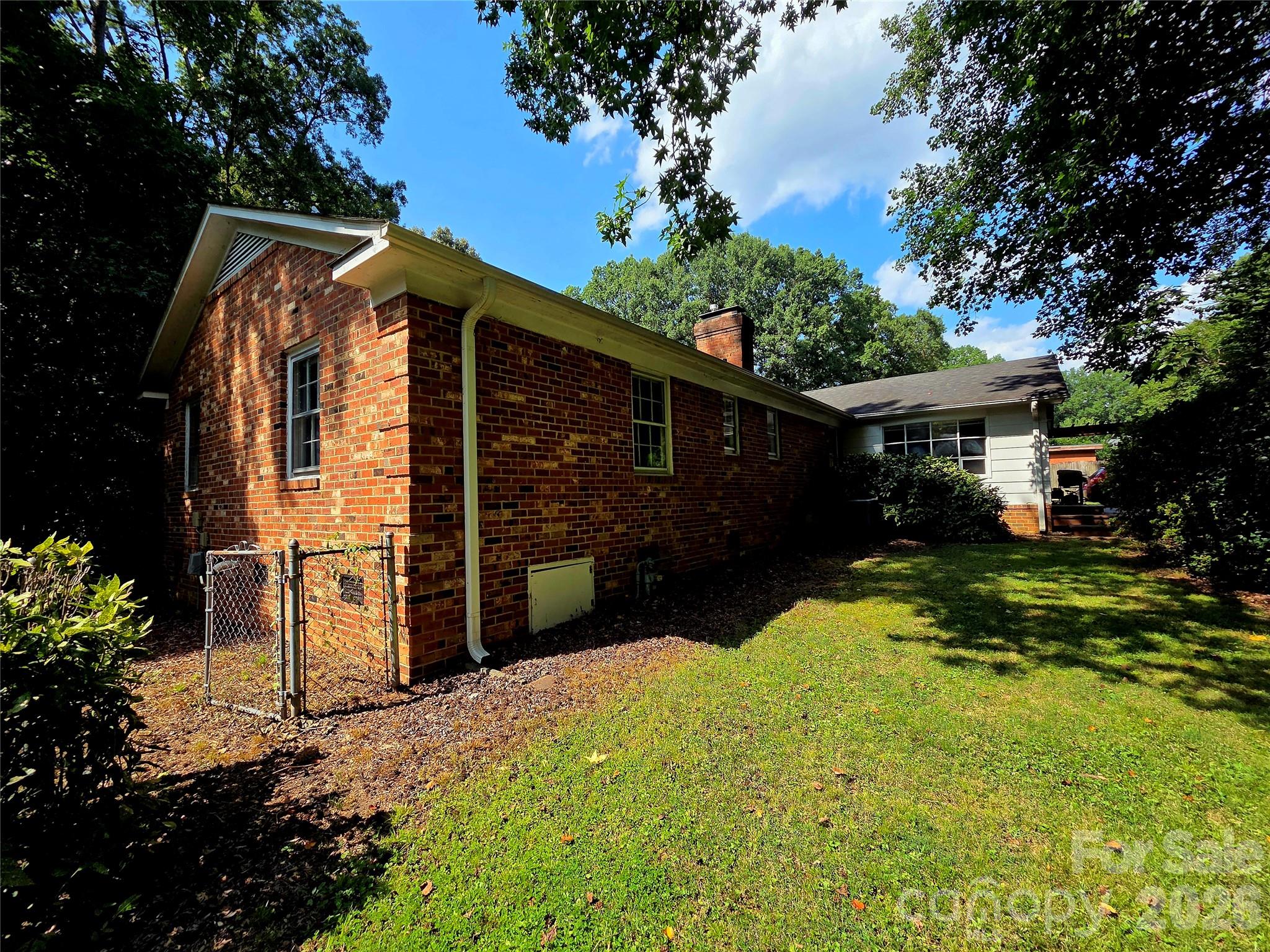 6123 Page Court Property Photo 35