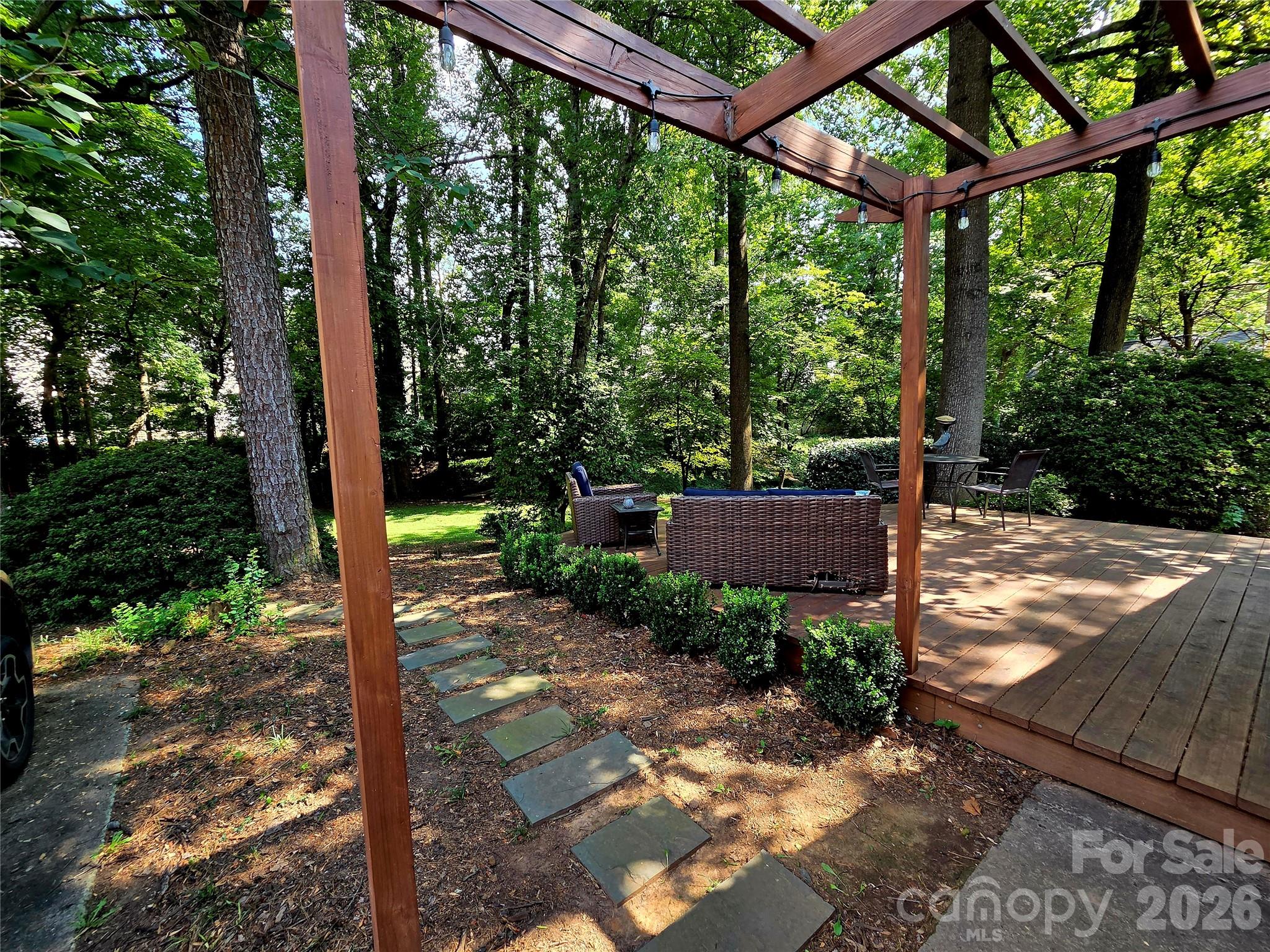 6123 Page Court Property Photo 38