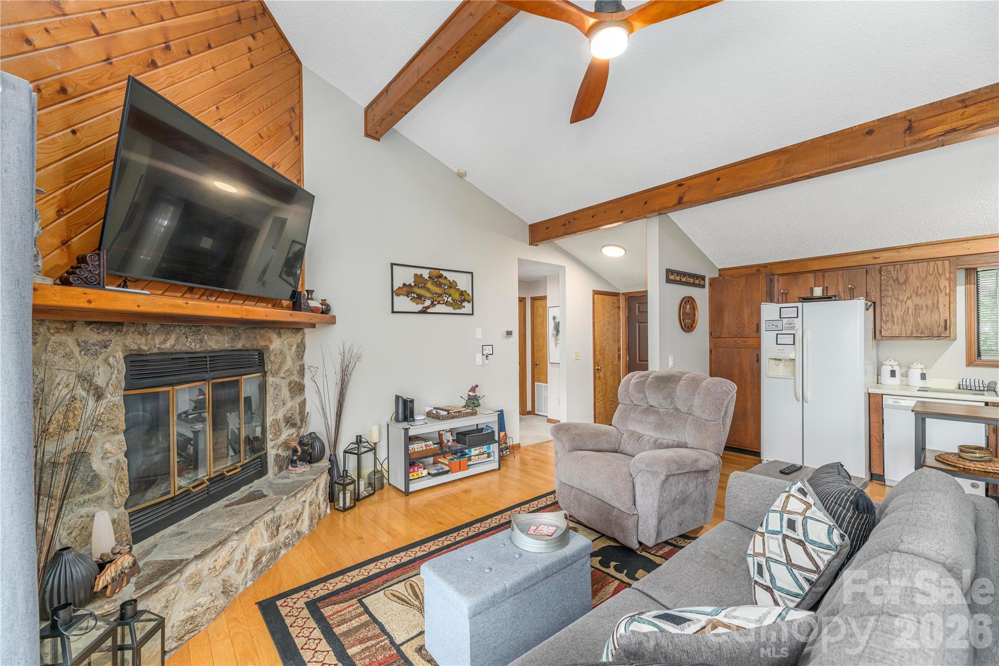 73 Mountain Breeze Drive Property Photo 6