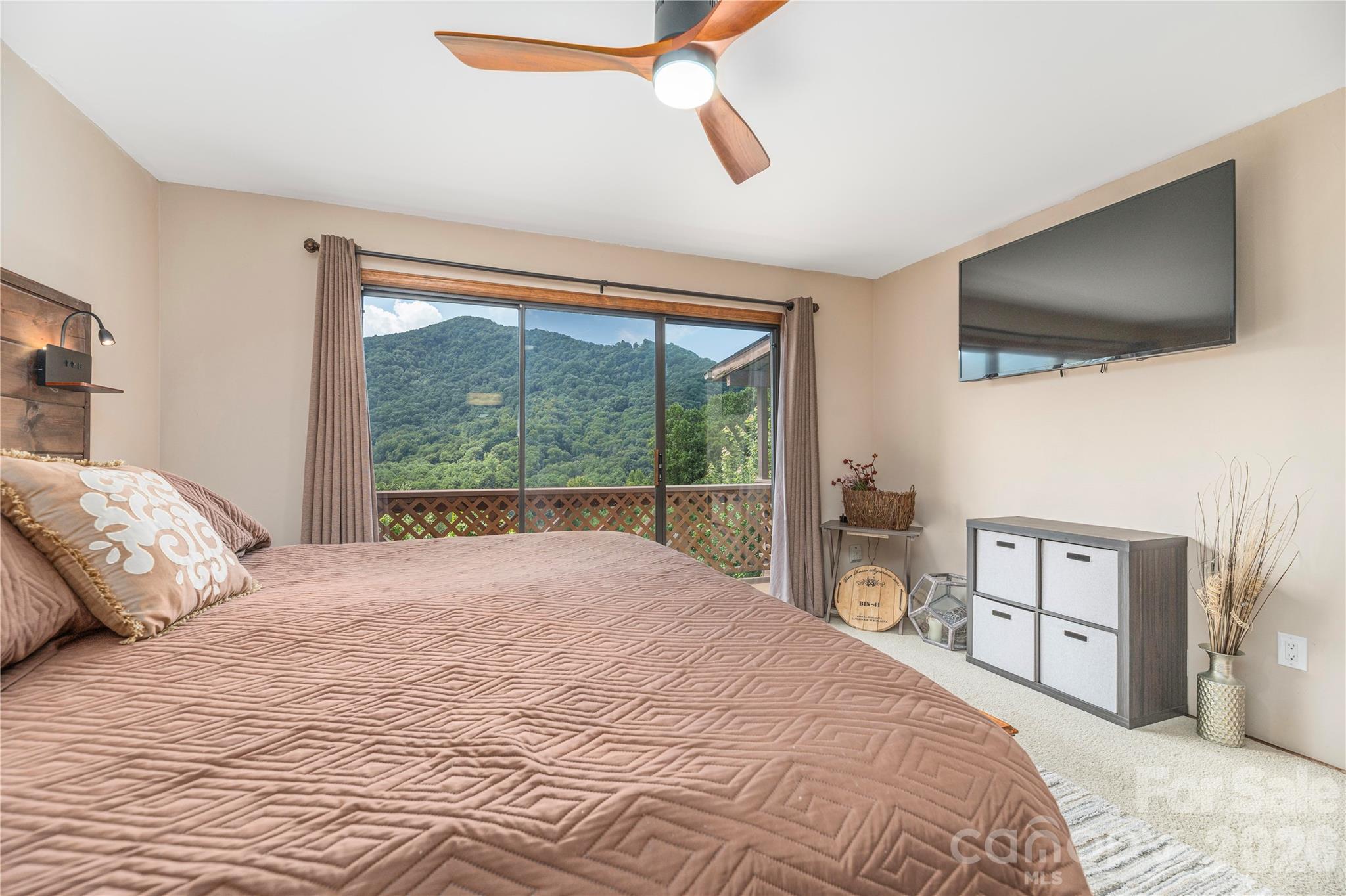 73 Mountain Breeze Drive Property Photo 10
