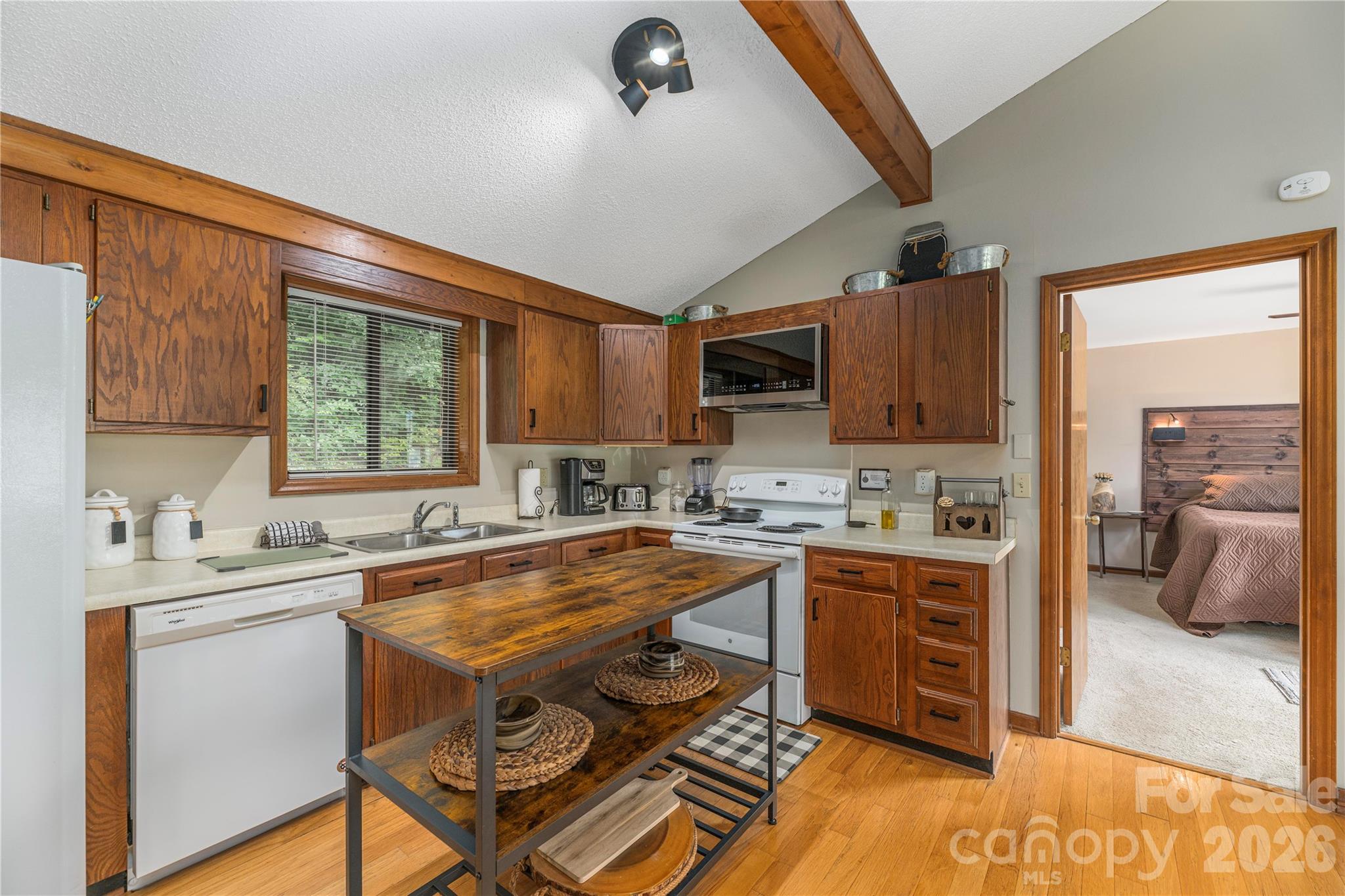 73 Mountain Breeze Drive Property Photo 13