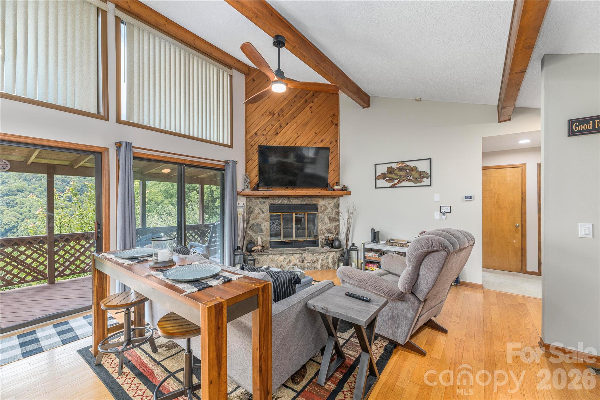 73 Mountain Breeze Drive Property Photo 16