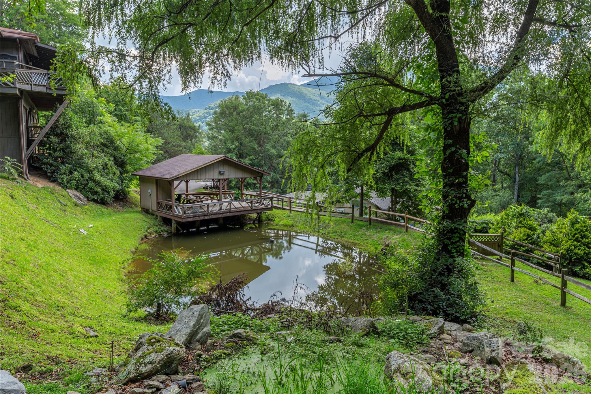 73 Mountain Breeze Drive Property Photo 27